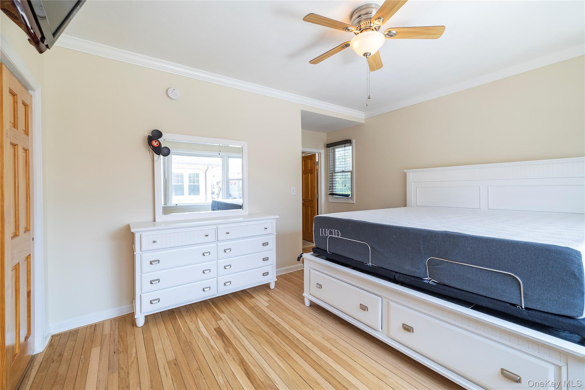 #6 photo, 49 Barnes Street, Long Beach , NY 11561