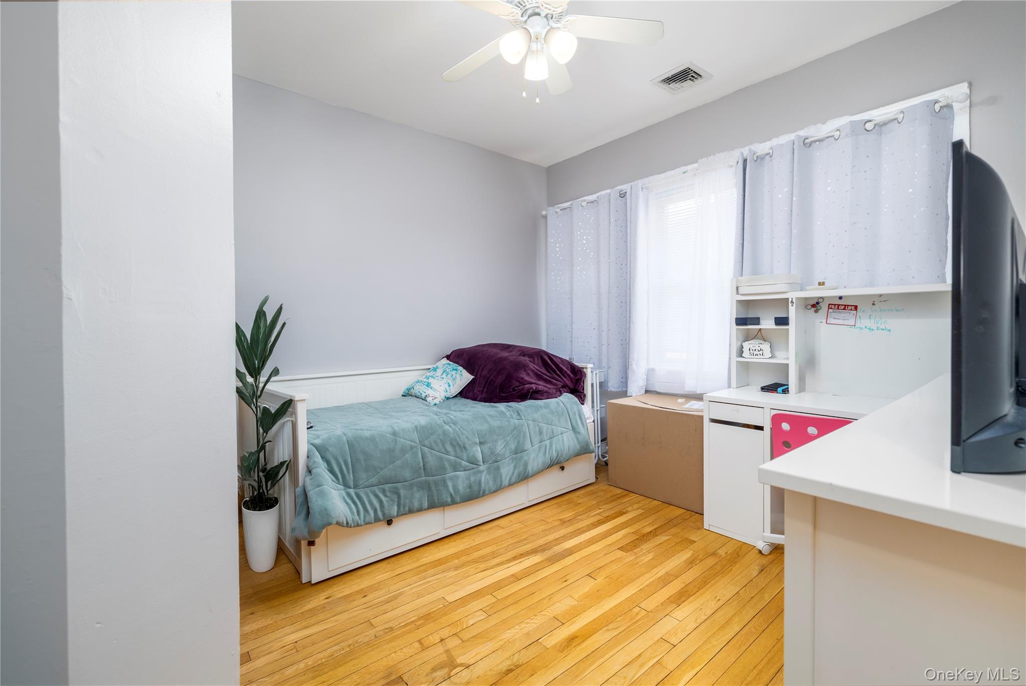 #8 photo, 49 Barnes Street, Long Beach , NY 11561