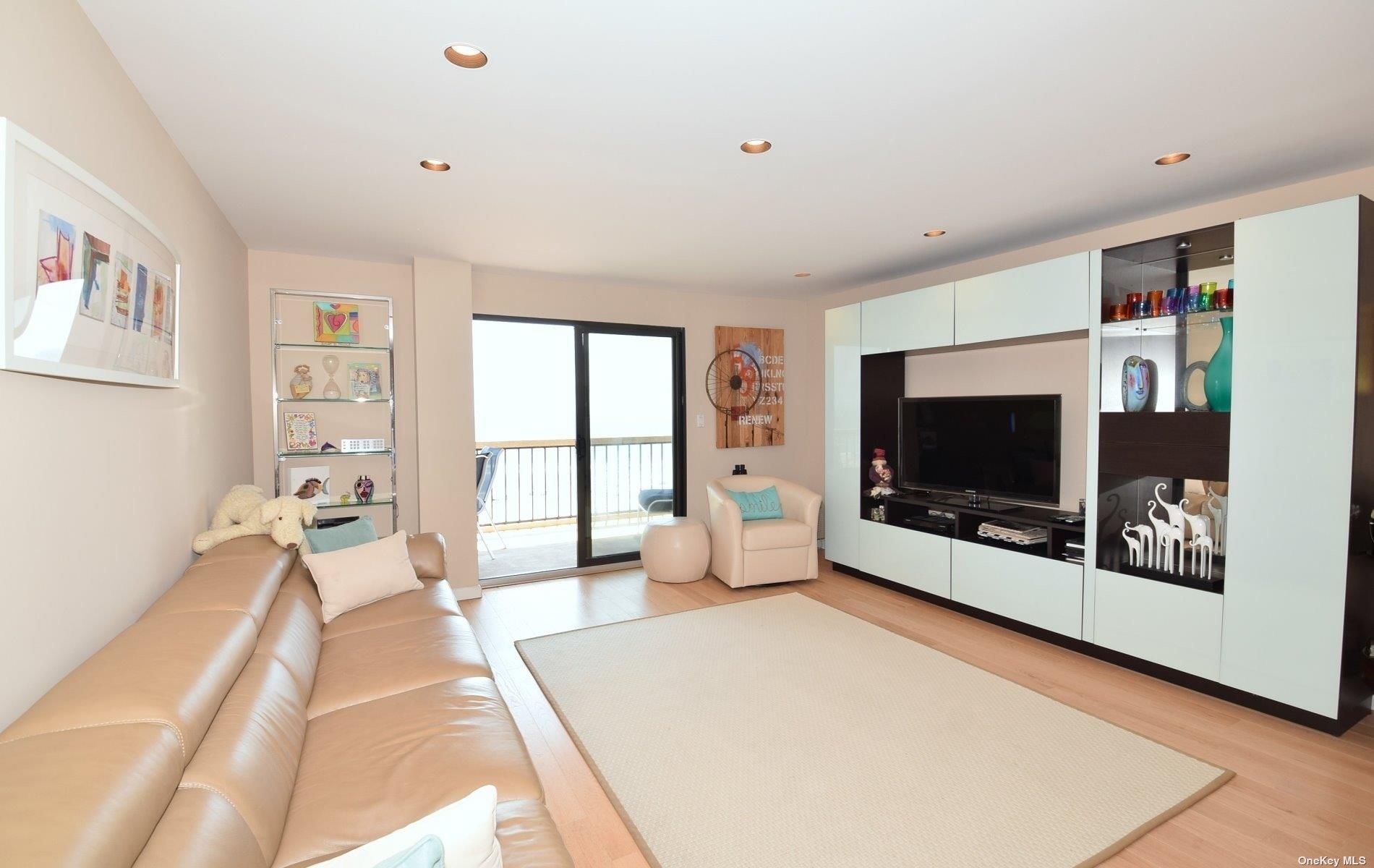 #7 photo, 360 Shore Road, Long Beach , NY 11561