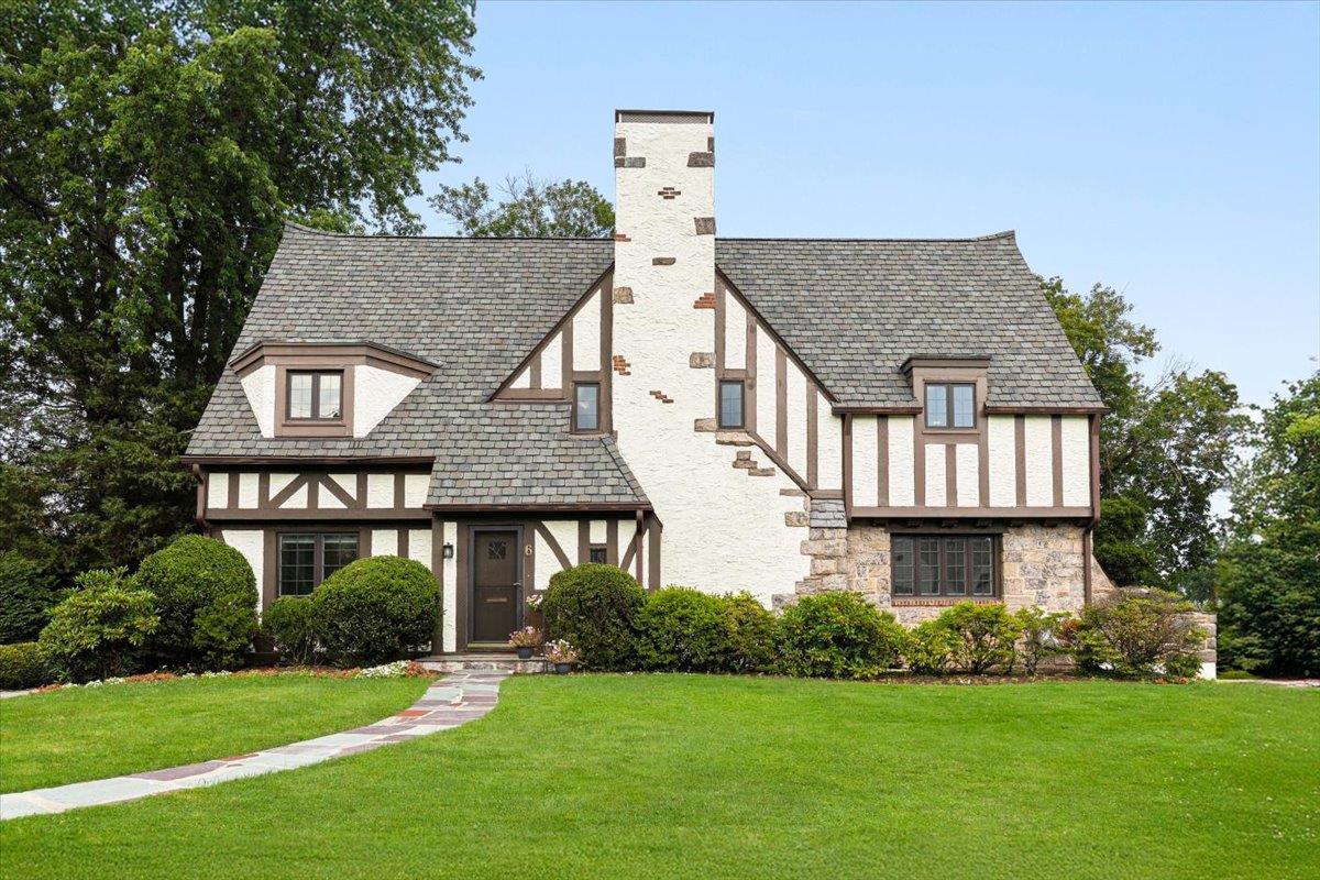 #1 photo, 6 Fairway Drive, White Plains , NY 10605