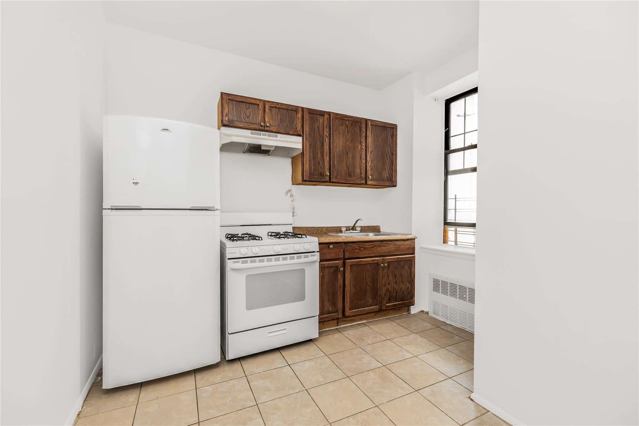 #14 photo, 29 Convent, New York (Manhattan) , NY 10027