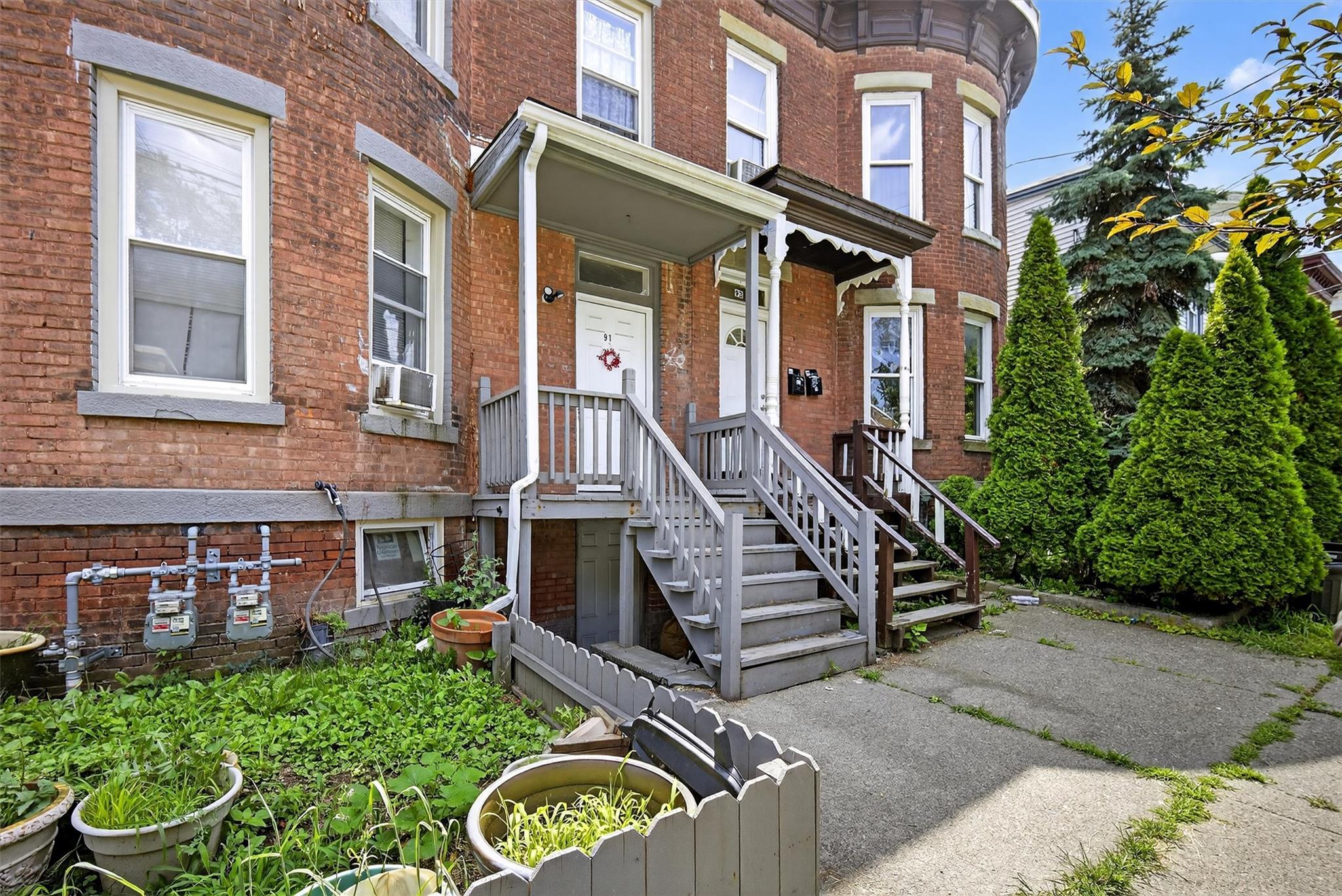 #2 photo, 91 Carson Avenue, Newburgh , NY 12550