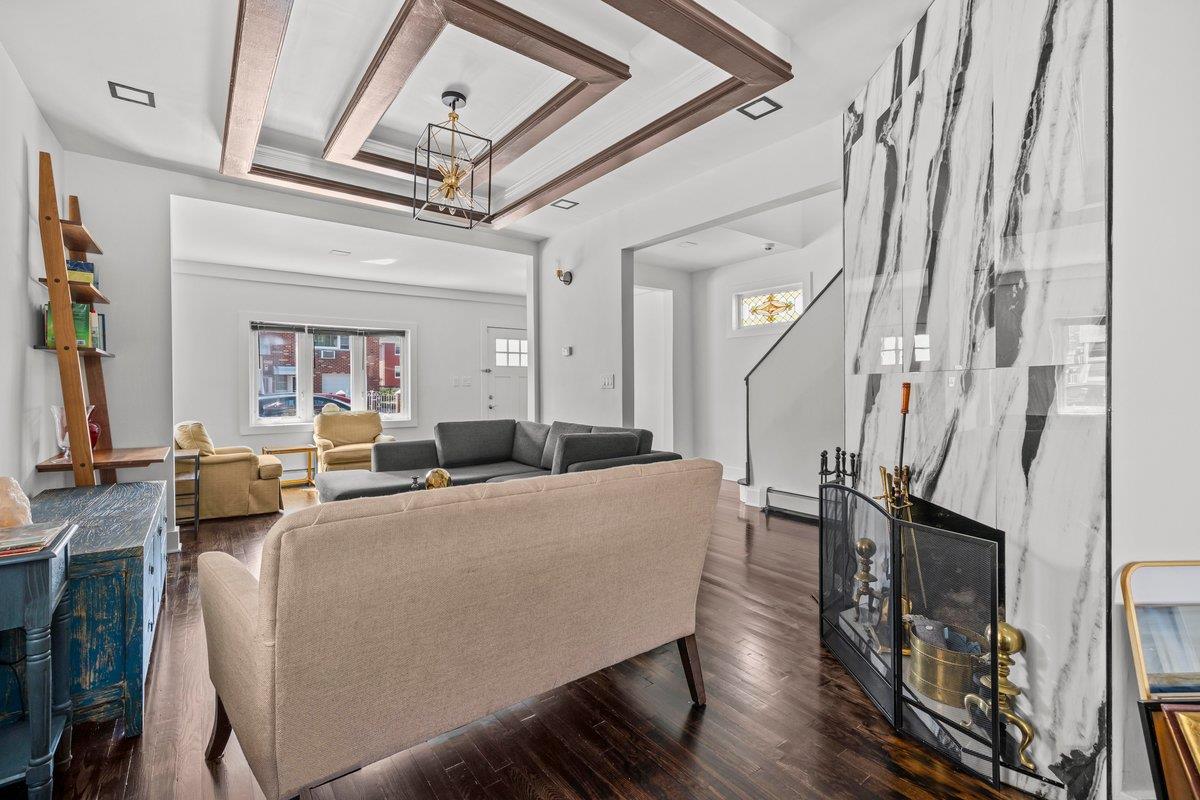 #18 photo, 916 CLARENCE Avenue, Throgs Neck , NY 10465