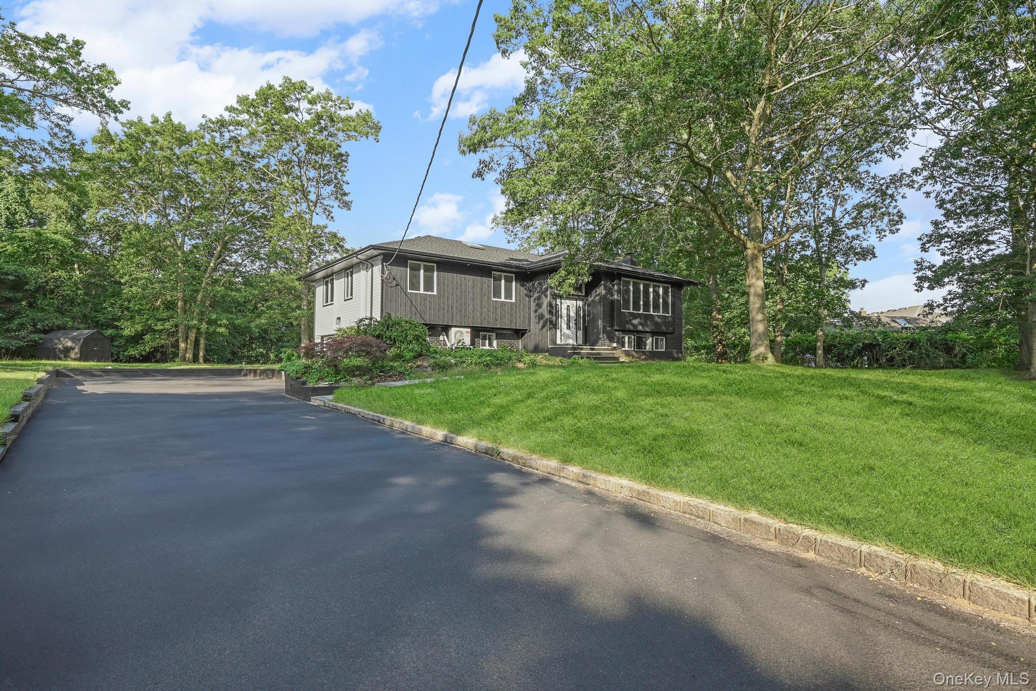 #3 photo, 4 Wintergreen Drive, Melville , NY 11747