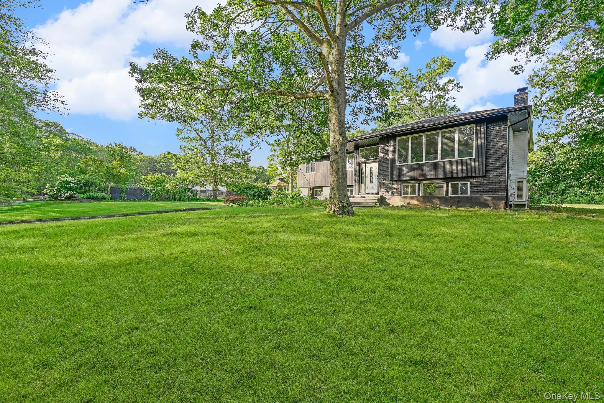 #8 photo, 4 Wintergreen Drive, Melville , NY 11747