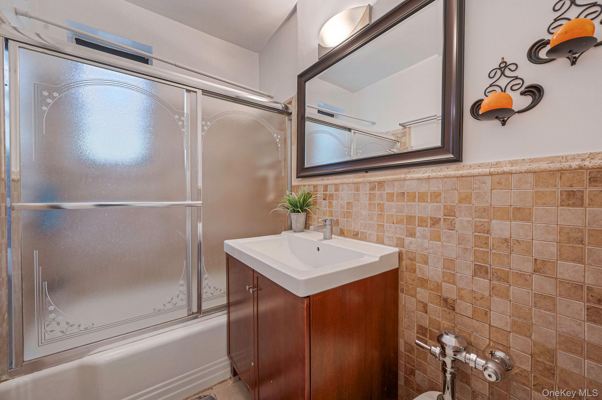 #17 photo, 32-40 91st Street, East Elmhurst , NY 11369