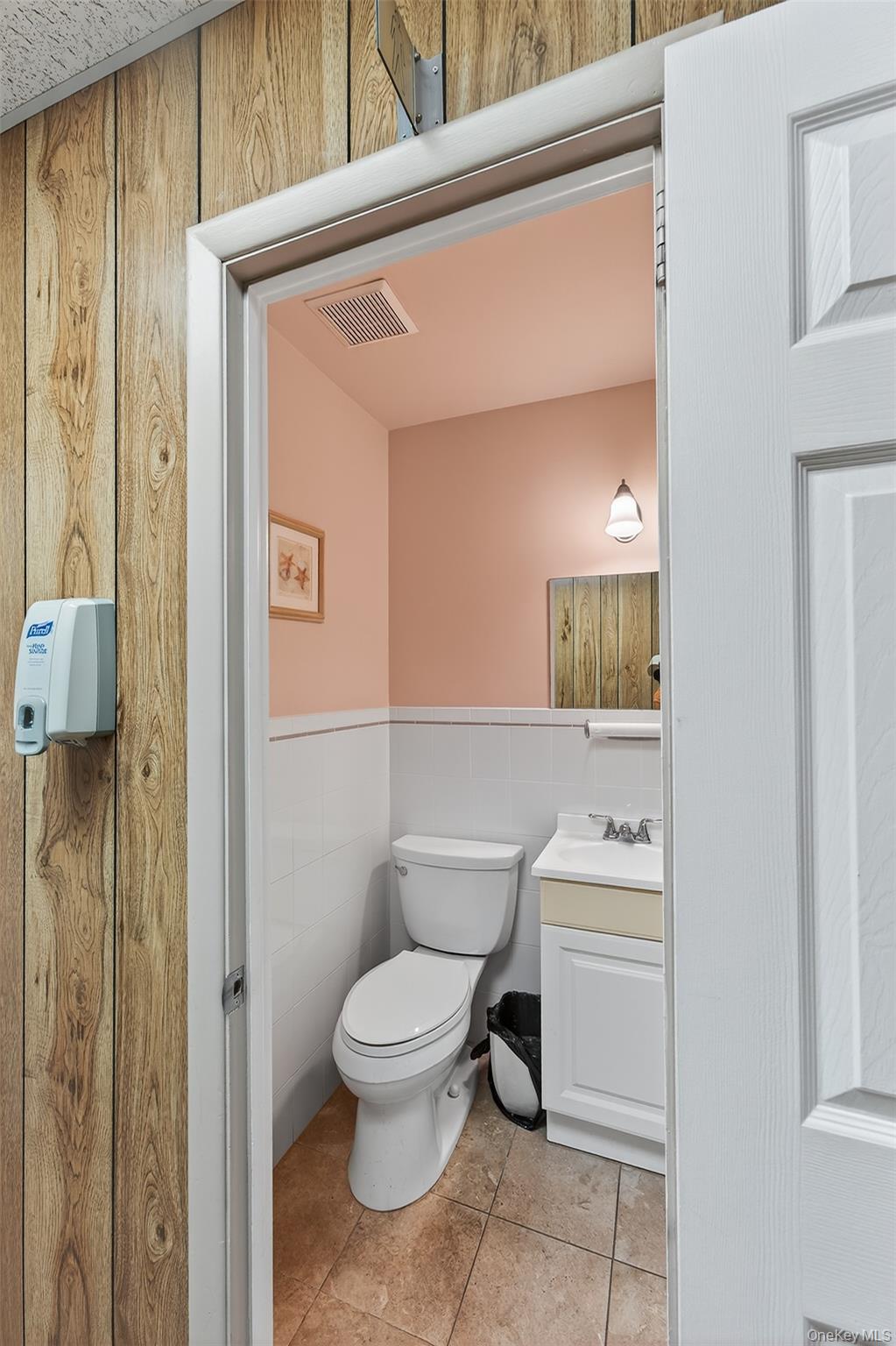 #13 photo, 65 N Ocean Avenue, サフォーク郡 Patchogue , NY 11772