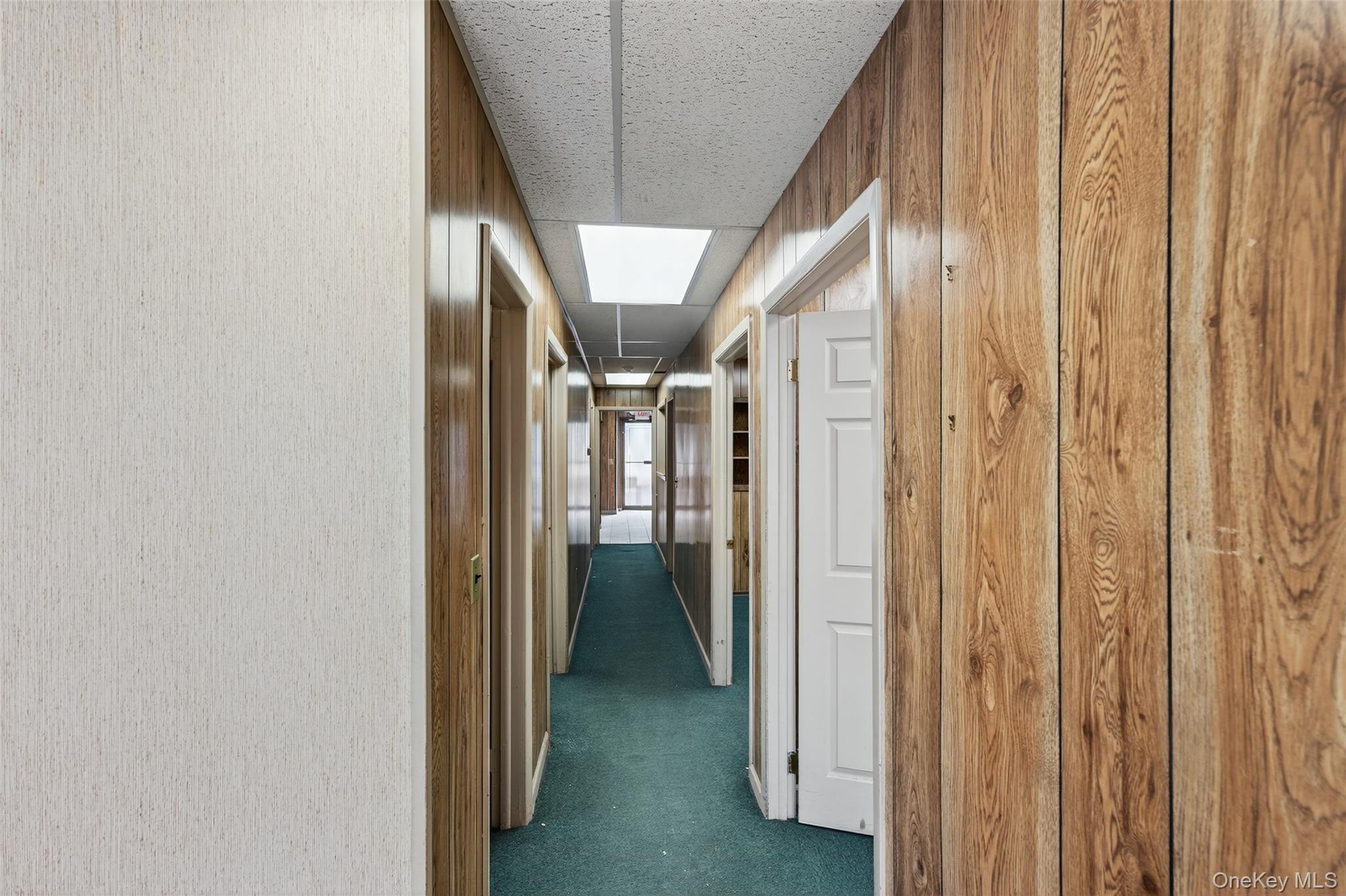 #4 photo, 65 N Ocean Avenue, サフォーク郡 Patchogue , NY 11772