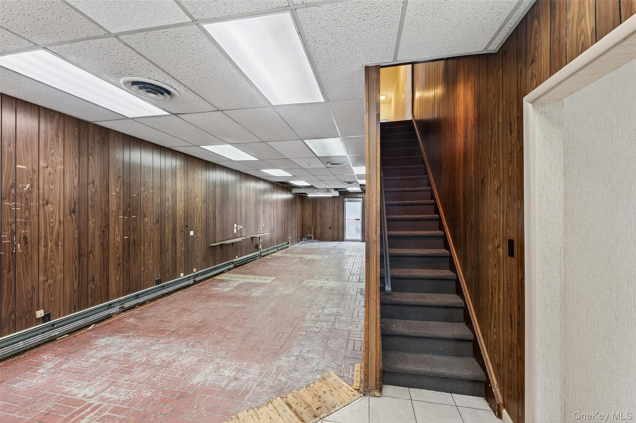 #4 photo, 69 N Ocean Avenue, サフォーク郡 Patchogue , NY 11772