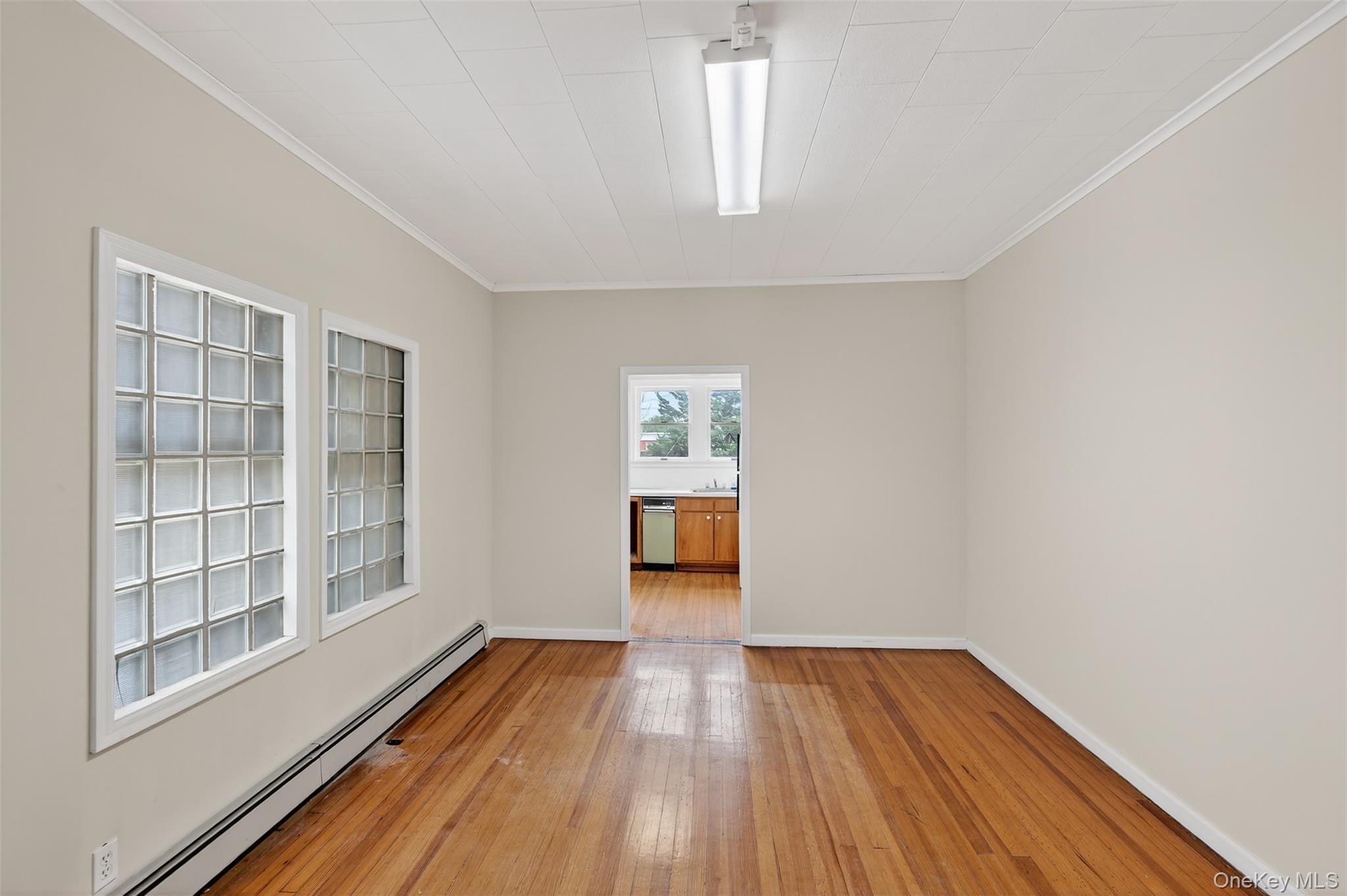 #8 photo, 69 N Ocean Avenue, サフォーク郡 Patchogue , NY 11772