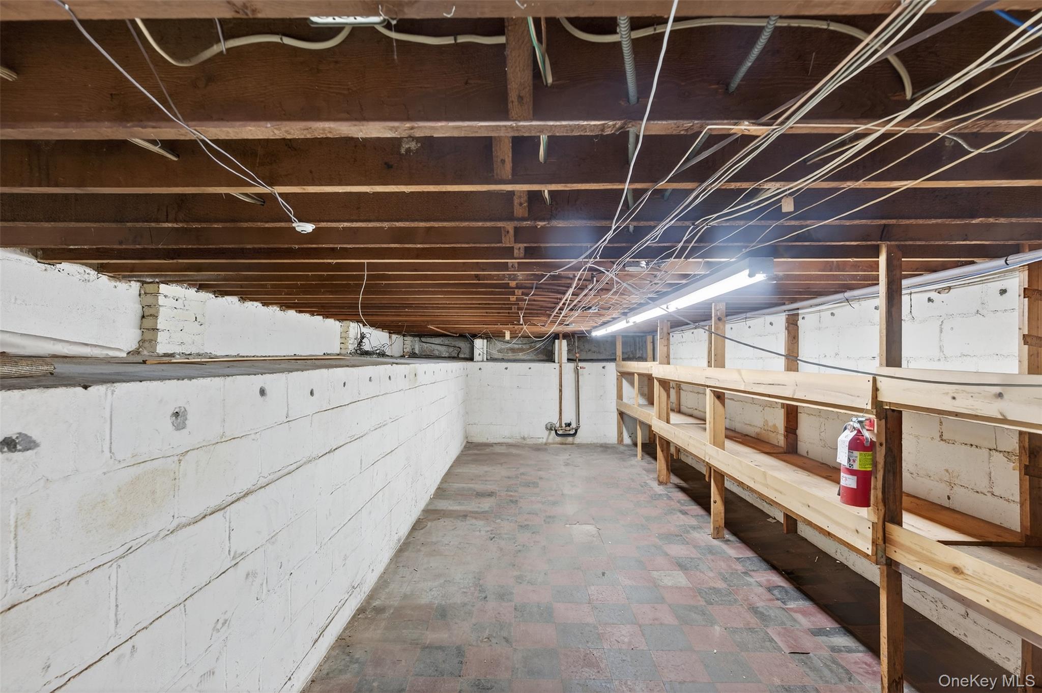 #15 photo, 65-69 N Ocean Avenue, サフォーク郡 Patchogue , NY 11772