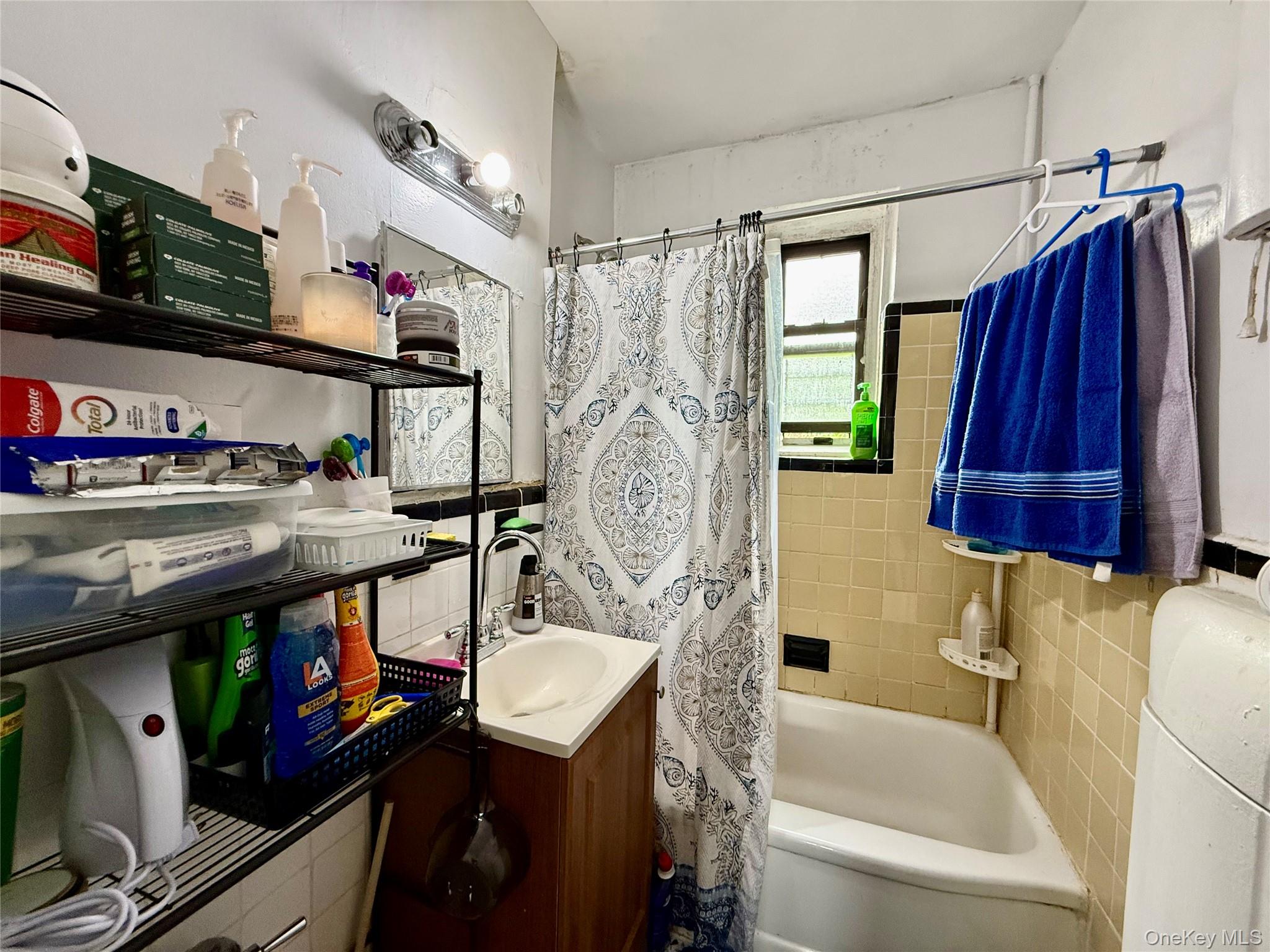 #7 photo, 44-11 Macnish, クイーンズ区 Elmhurst , NY 11373