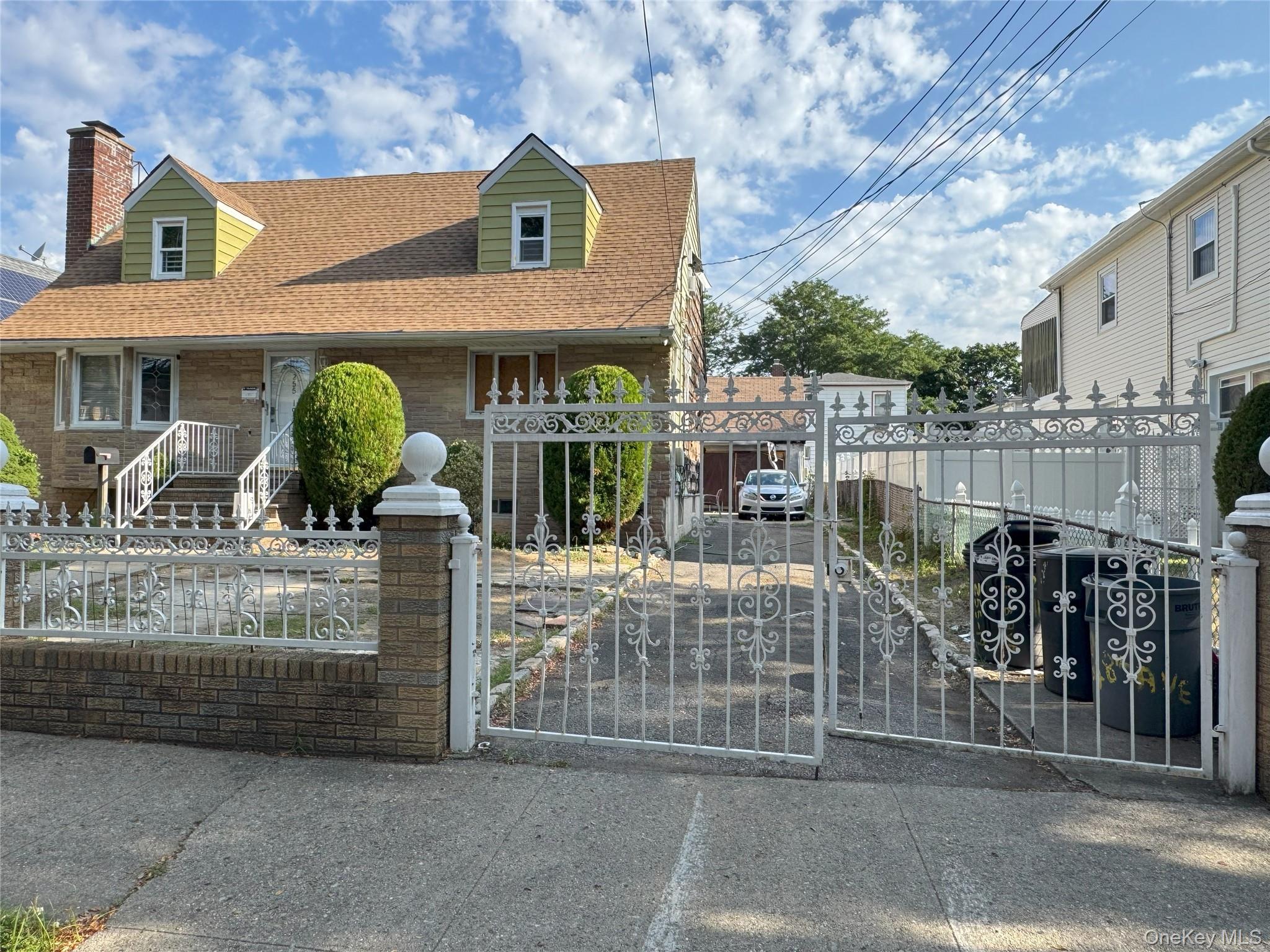 #2 photo, 25519 148th Avenue, कुईंस Rosedale , NY 11422