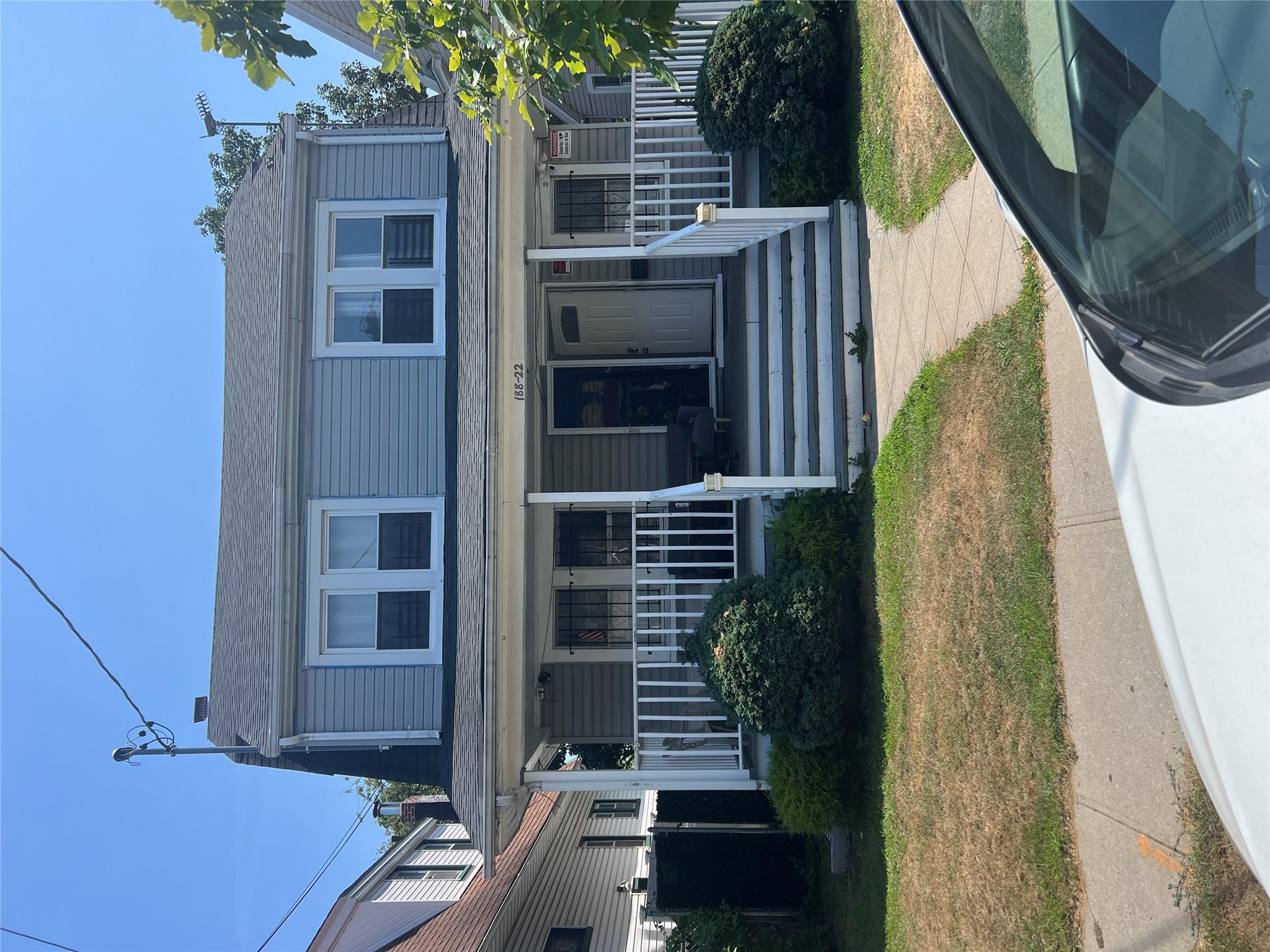 #1 photo, 18822 119th Avenue, クイーンズ区 Saint Albans , NY 11412