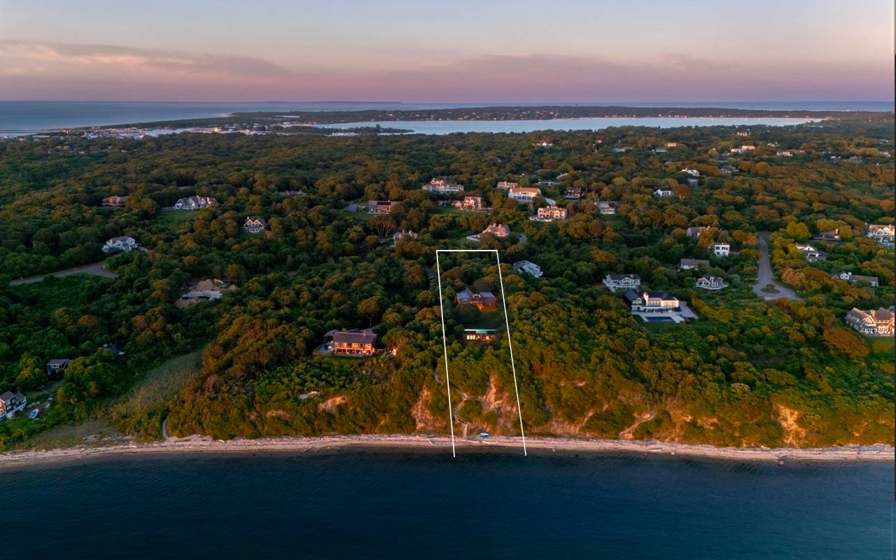 #1 photo, 10 CAPTAIN BALFOUR WAY, サフォーク郡 Montauk , NY 11954