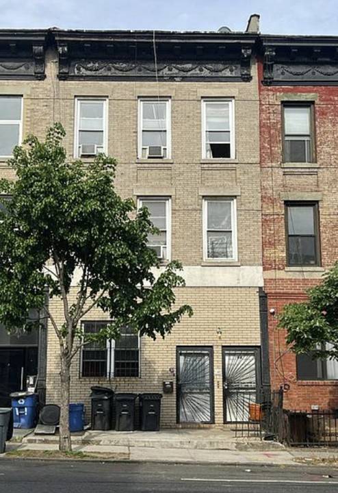 #1 photo, 86 Rogers Ave, ブルックリン区 Brooklyn , NY 11216