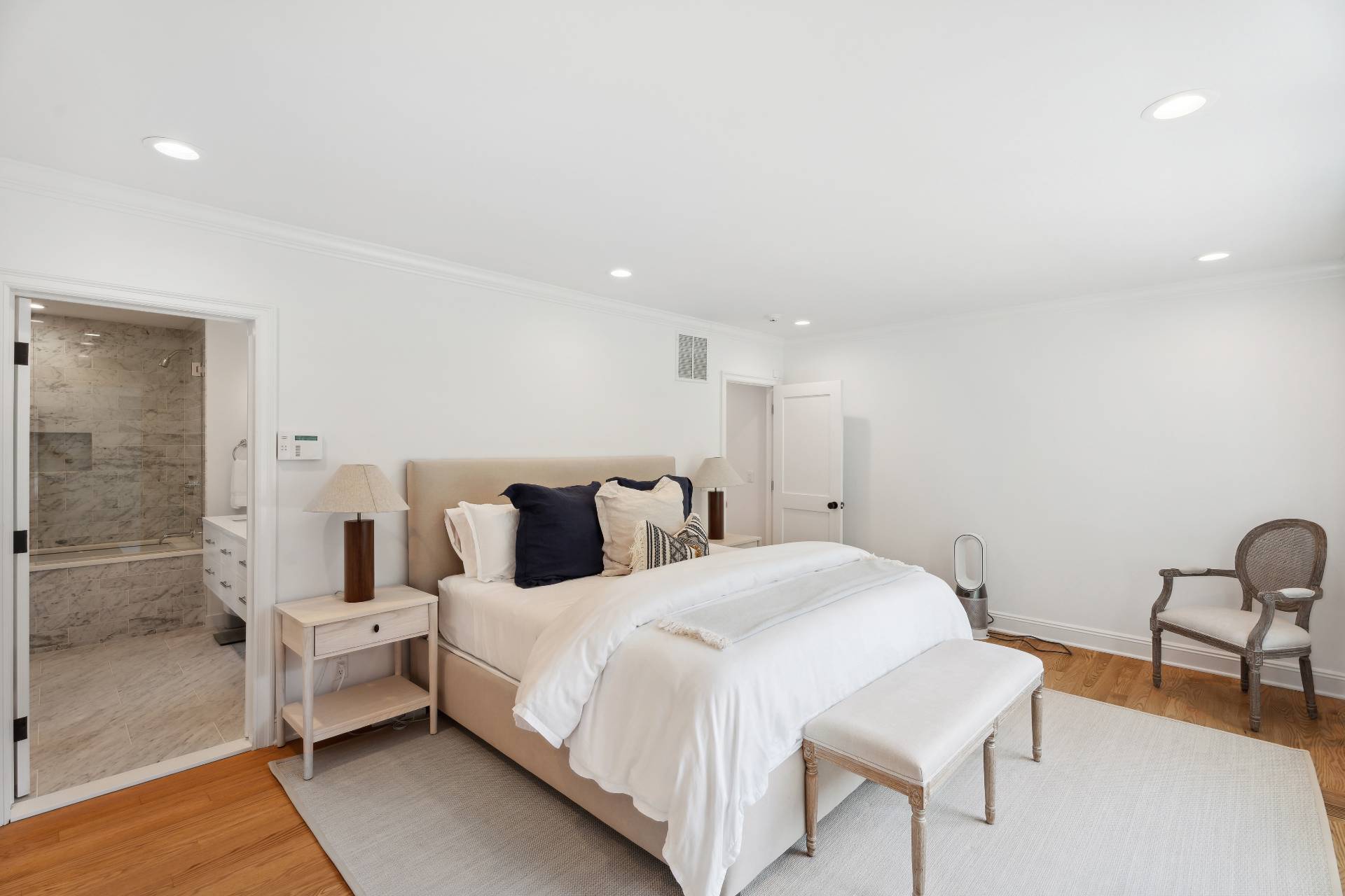 #10 photo, 31 East Gate Road, サフォーク郡 Wainscott , NY 11975