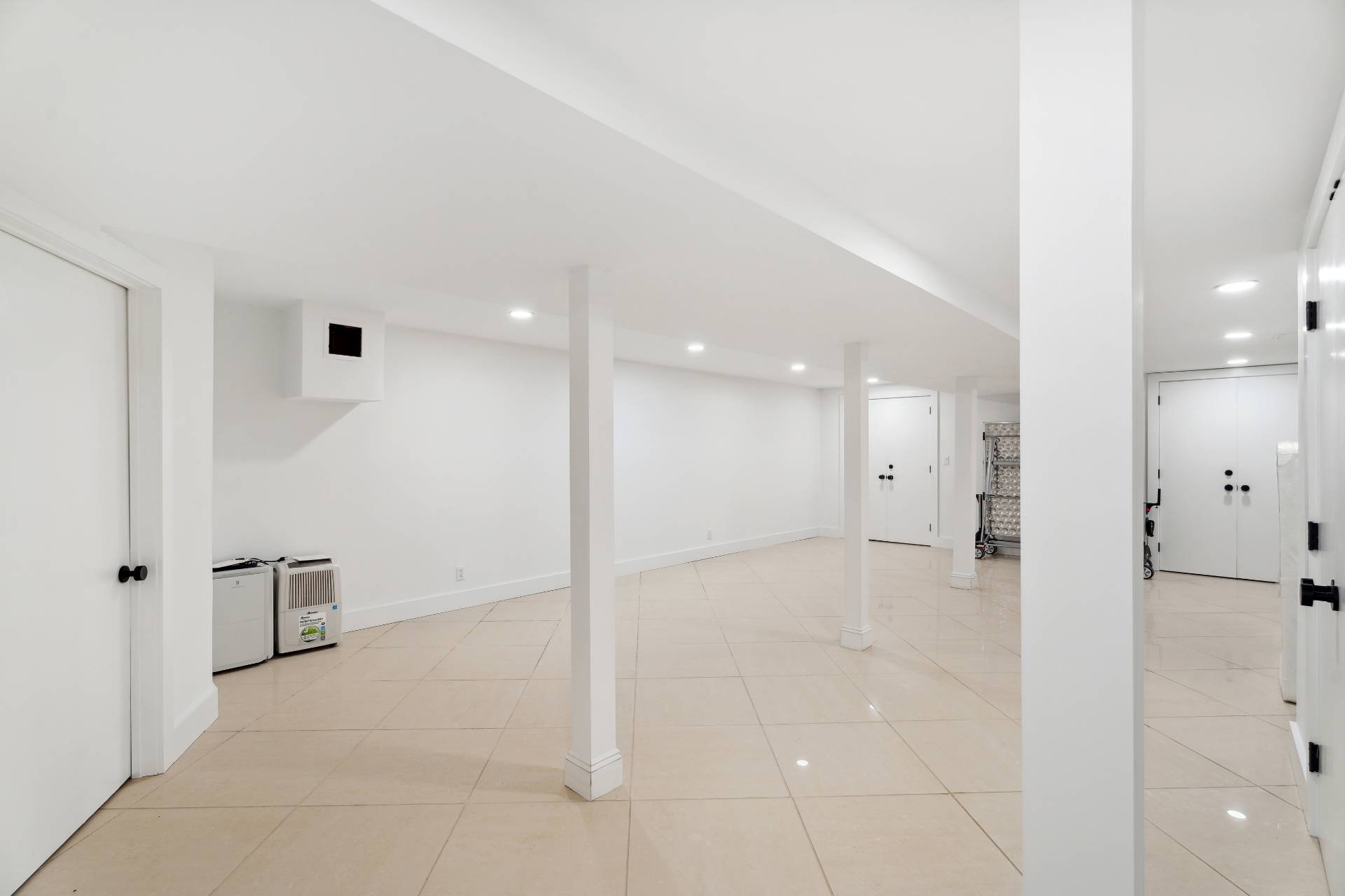 #19 photo, 31 East Gate Road, サフォーク郡 Wainscott , NY 11975