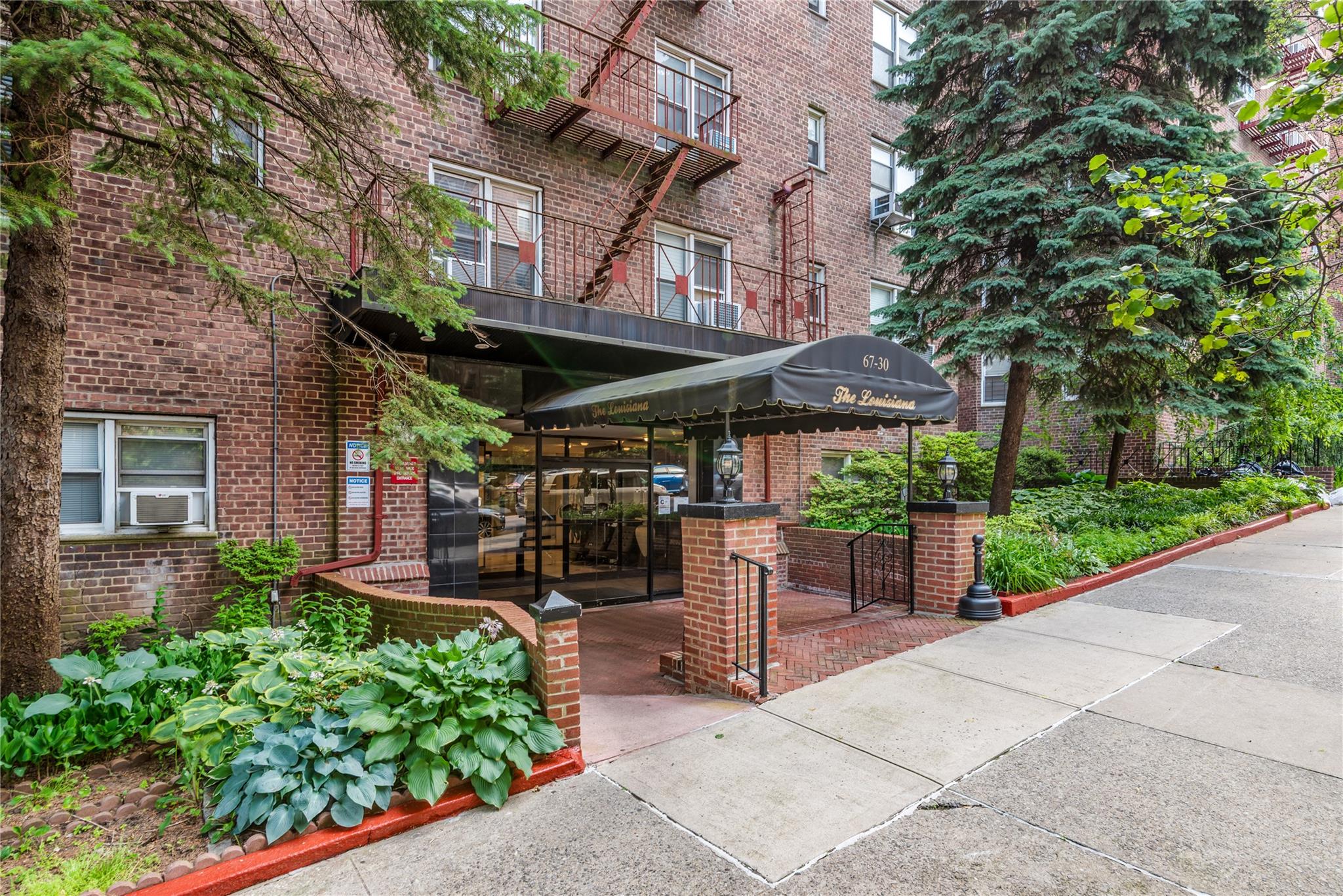 #15 photo, 6730 Clyde Street, Forest Hills , NY 11375