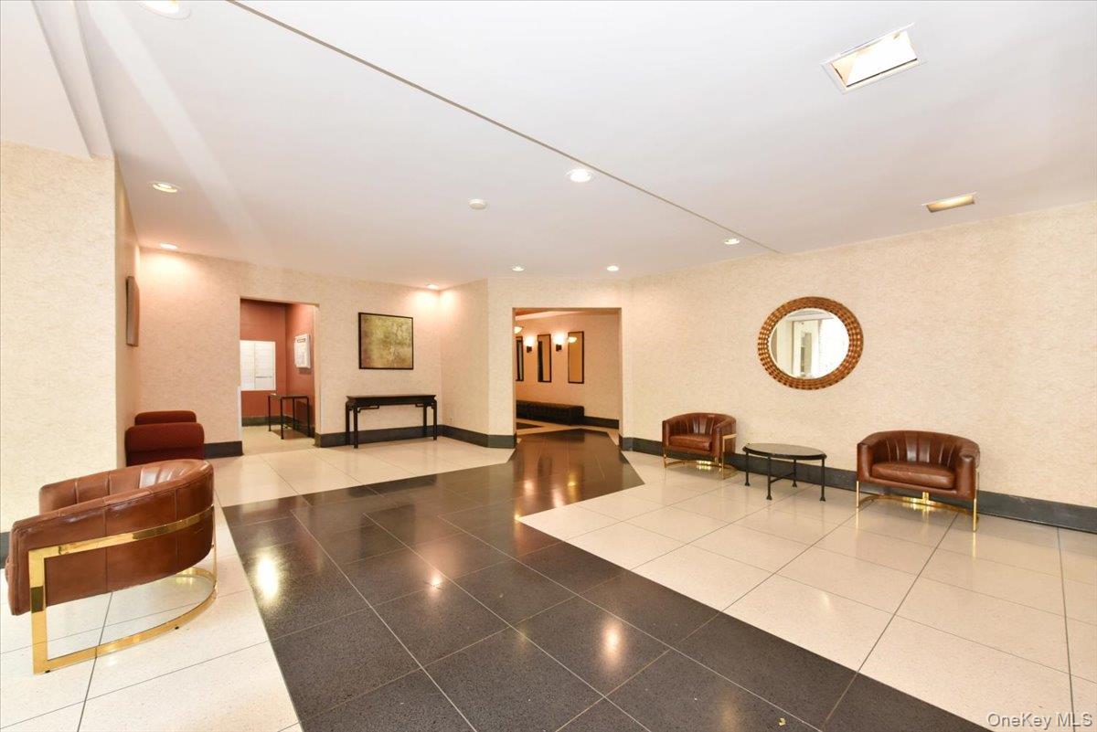 #14 photo, 75 S Middle Neck, Great Neck , NY 11021