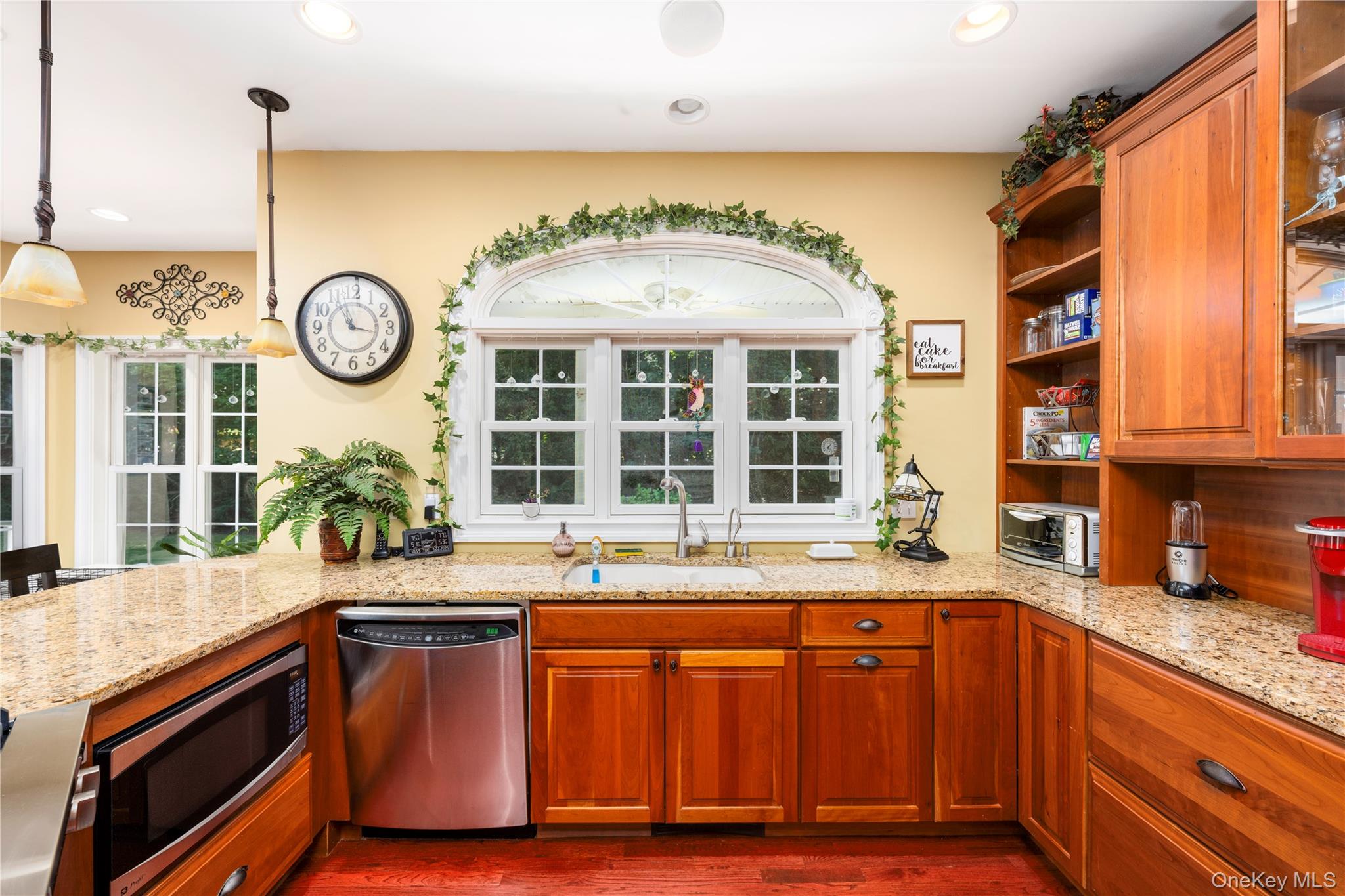 #14 photo, 6 Old Town Road, Beacon , NY 12508