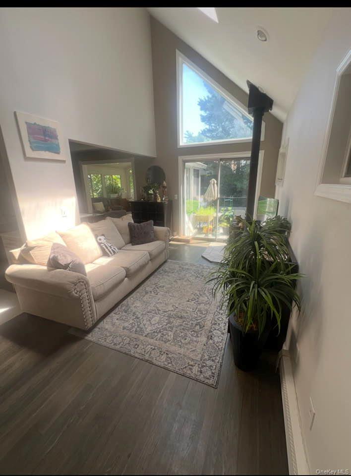 #7 photo, 171 Broadway, Rocky Point , NY 11778