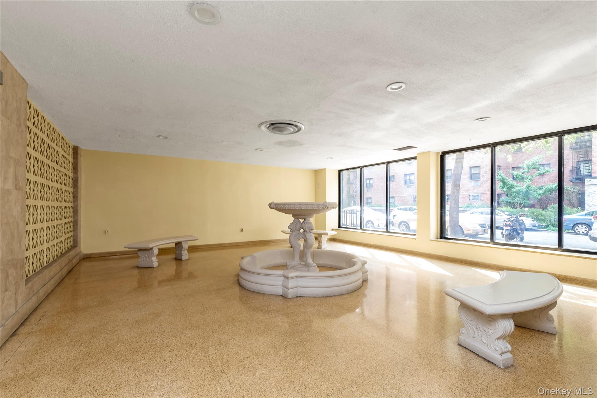 #16 photo, 99-05 59 Avenue, クイーンズ区 Corona , NY 11368