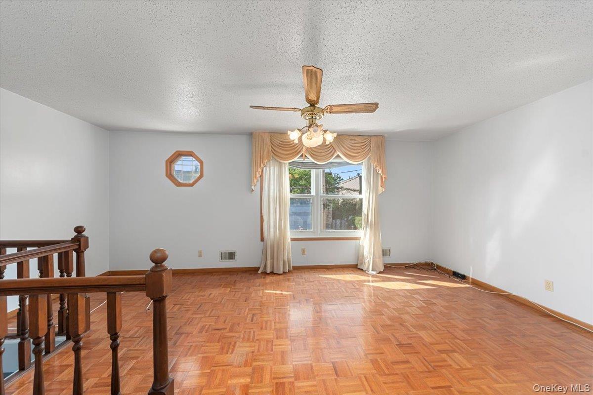 #13 photo, 2037 Cicero Avenue, Bronx , NY 10473