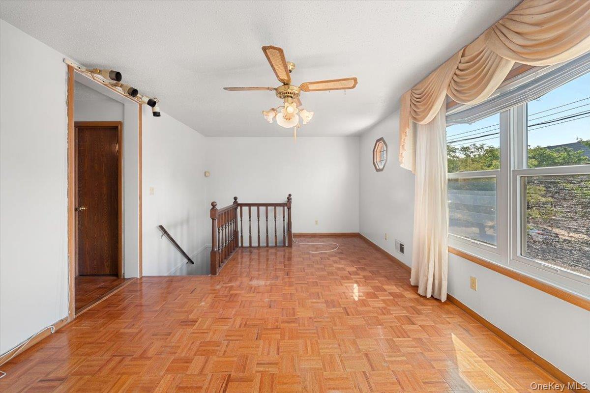 #14 photo, 2037 Cicero Avenue, Bronx , NY 10473