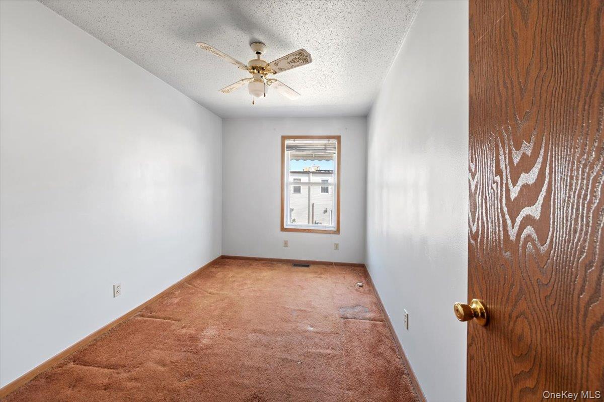 #17 photo, 2037 Cicero Avenue, Bronx , NY 10473