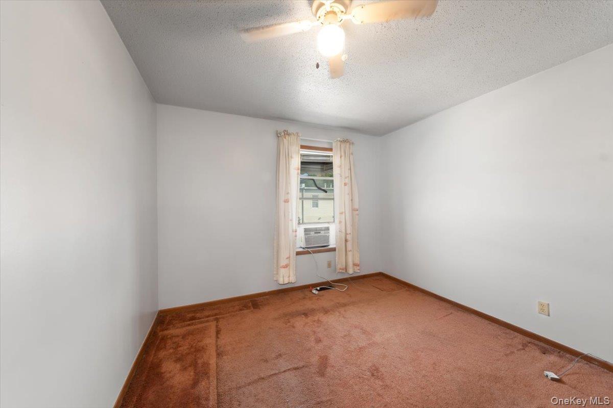 #18 photo, 2037 Cicero Avenue, Bronx , NY 10473