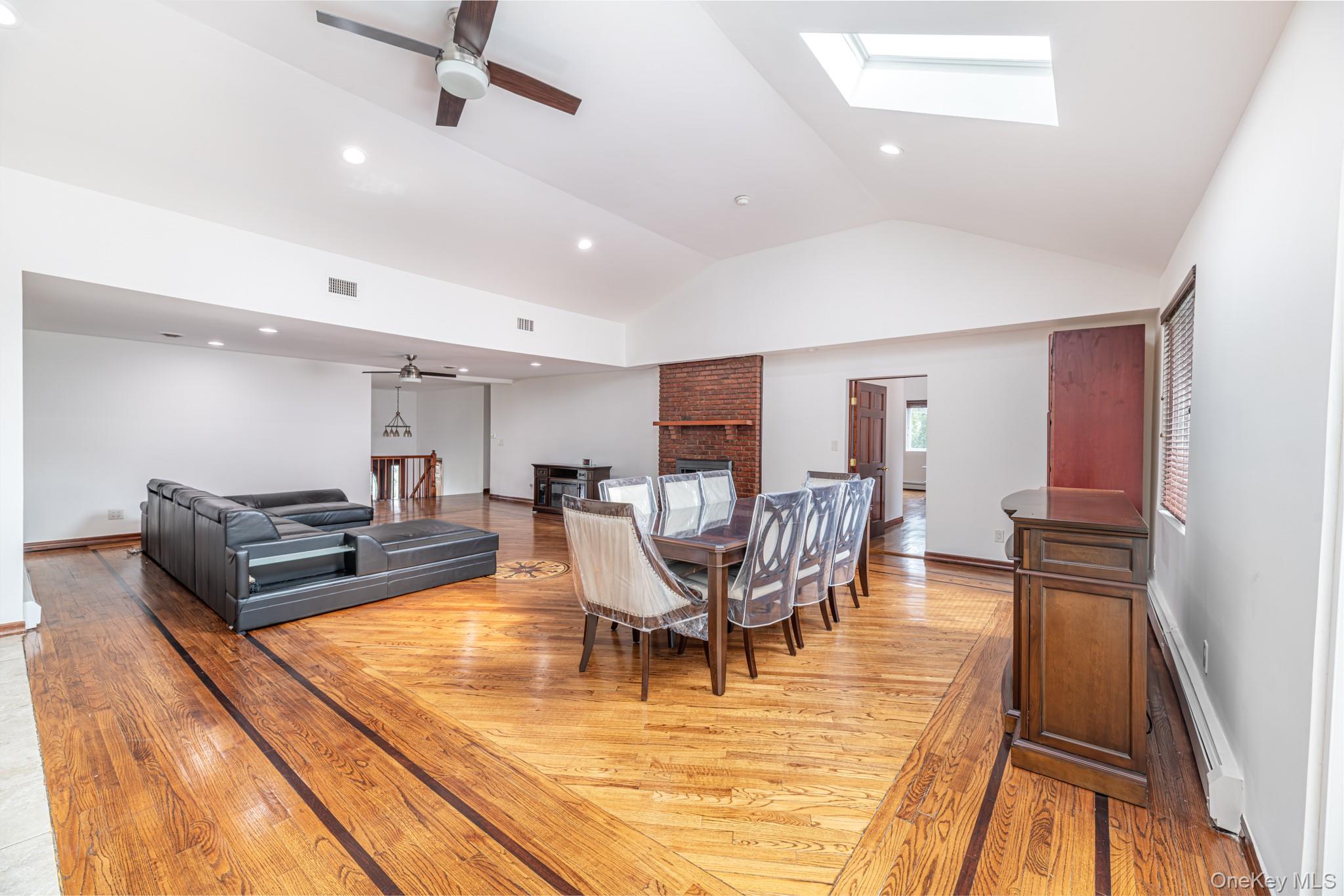 #13 photo, 30 N Lynn Street, Warwick , NY 10990