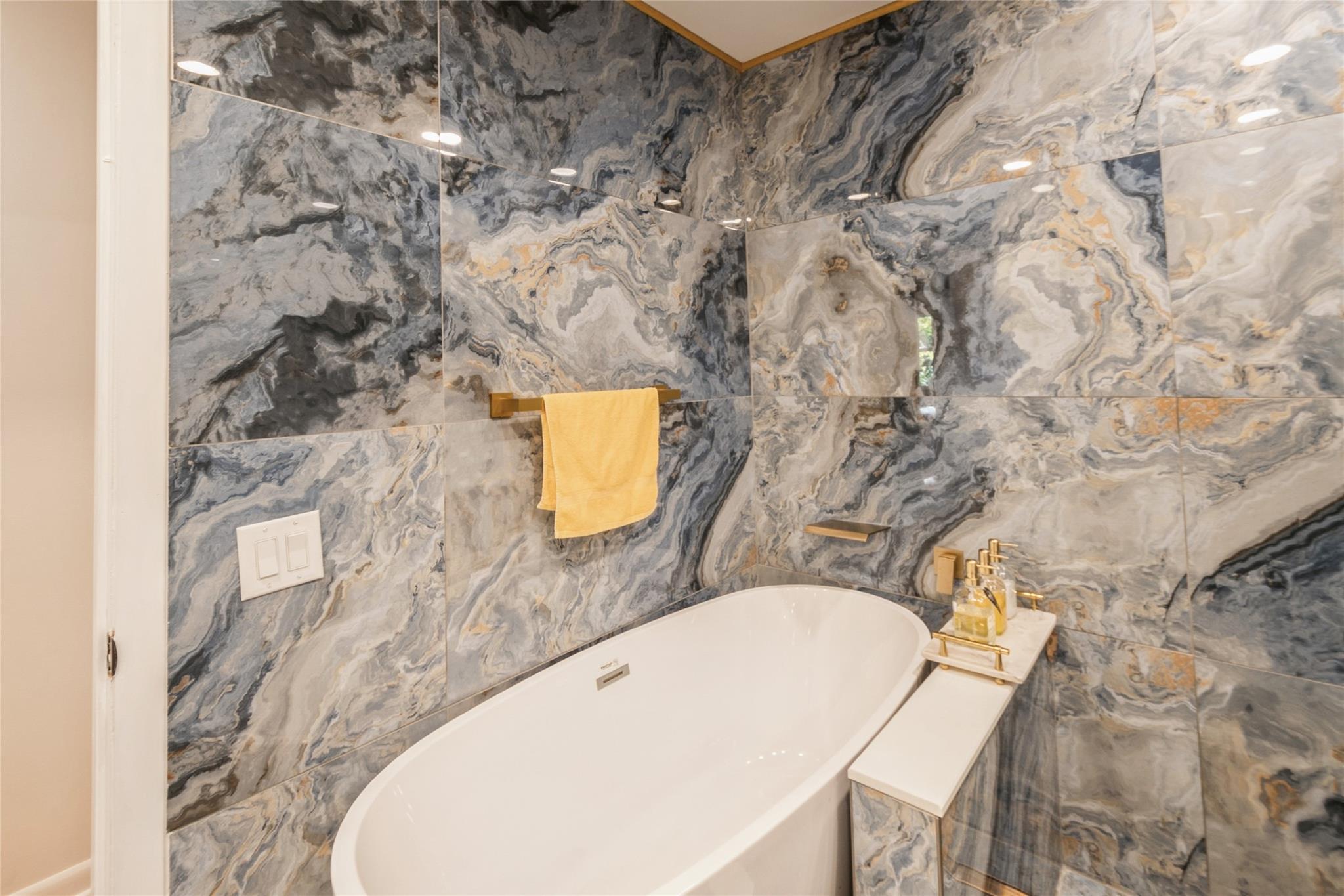 #11 photo, 235 Douglas Road, Chappaqua , NY 10514