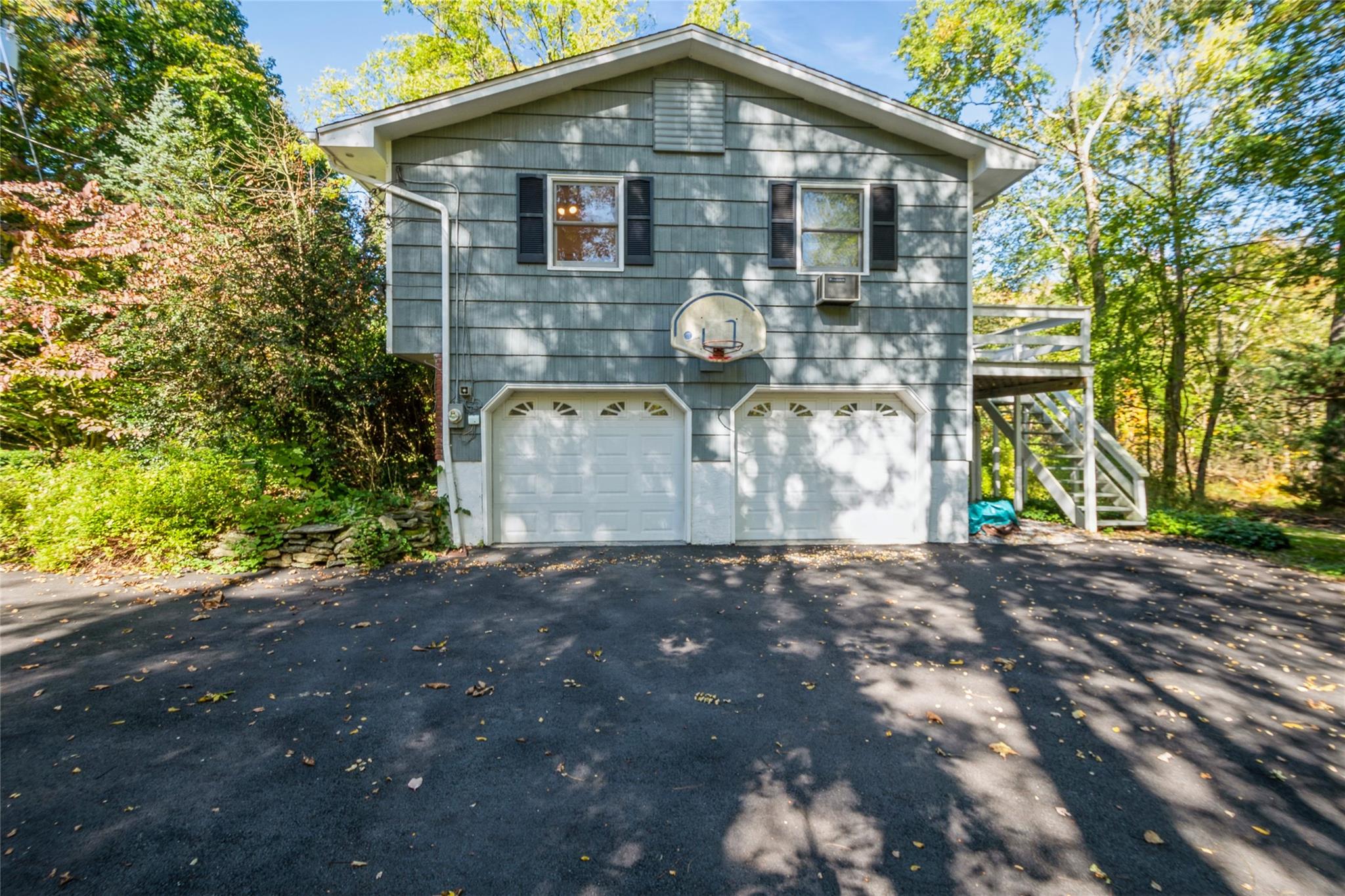 #2 photo, 235 Douglas Road, Chappaqua , NY 10514