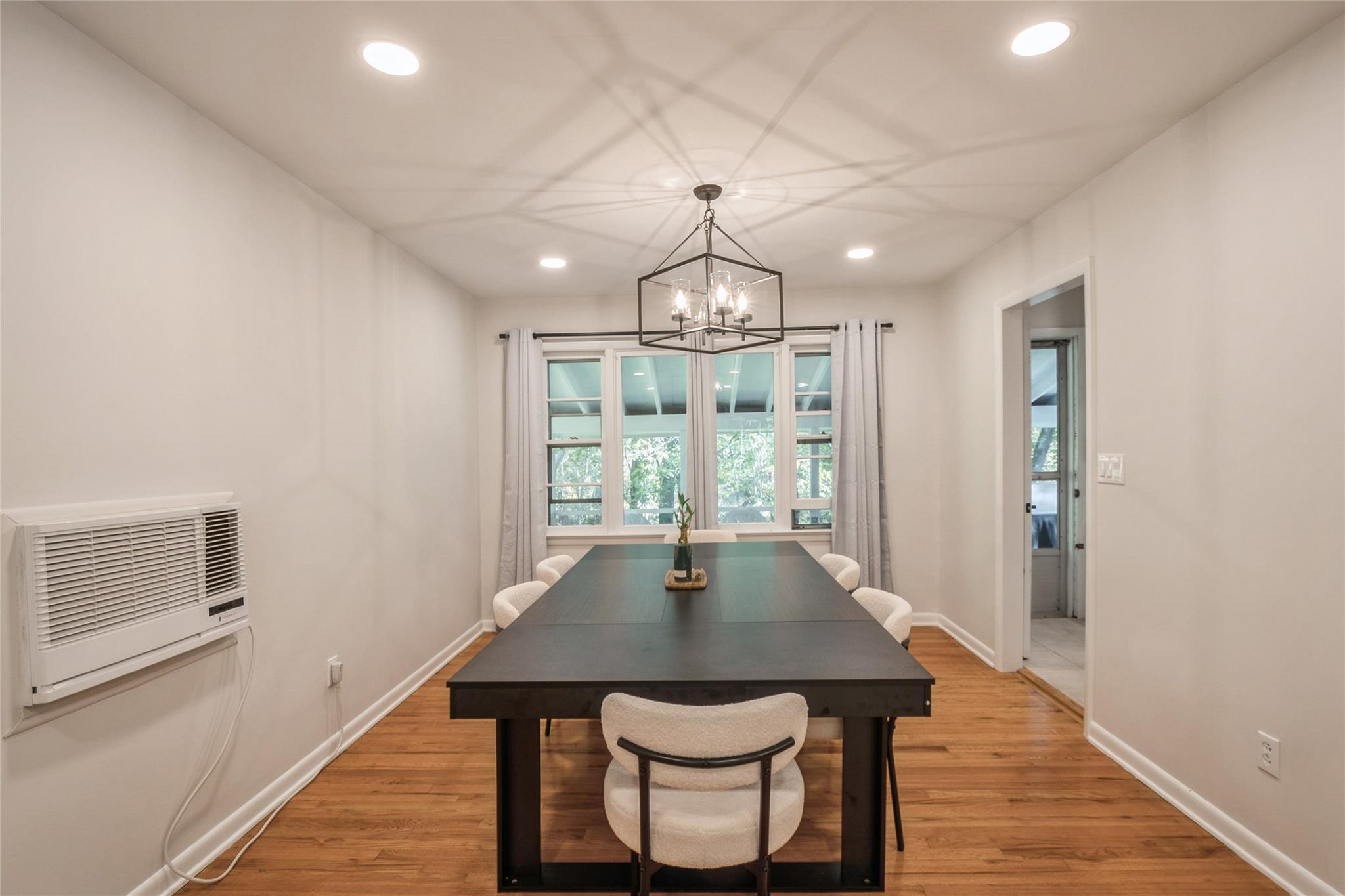 #6 photo, 235 Douglas Road, Chappaqua , NY 10514