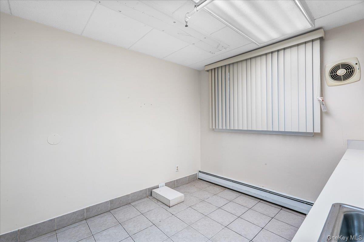 #16 photo, 3745 75th Street, クイーンズ区 Jackson Heights , NY 11372