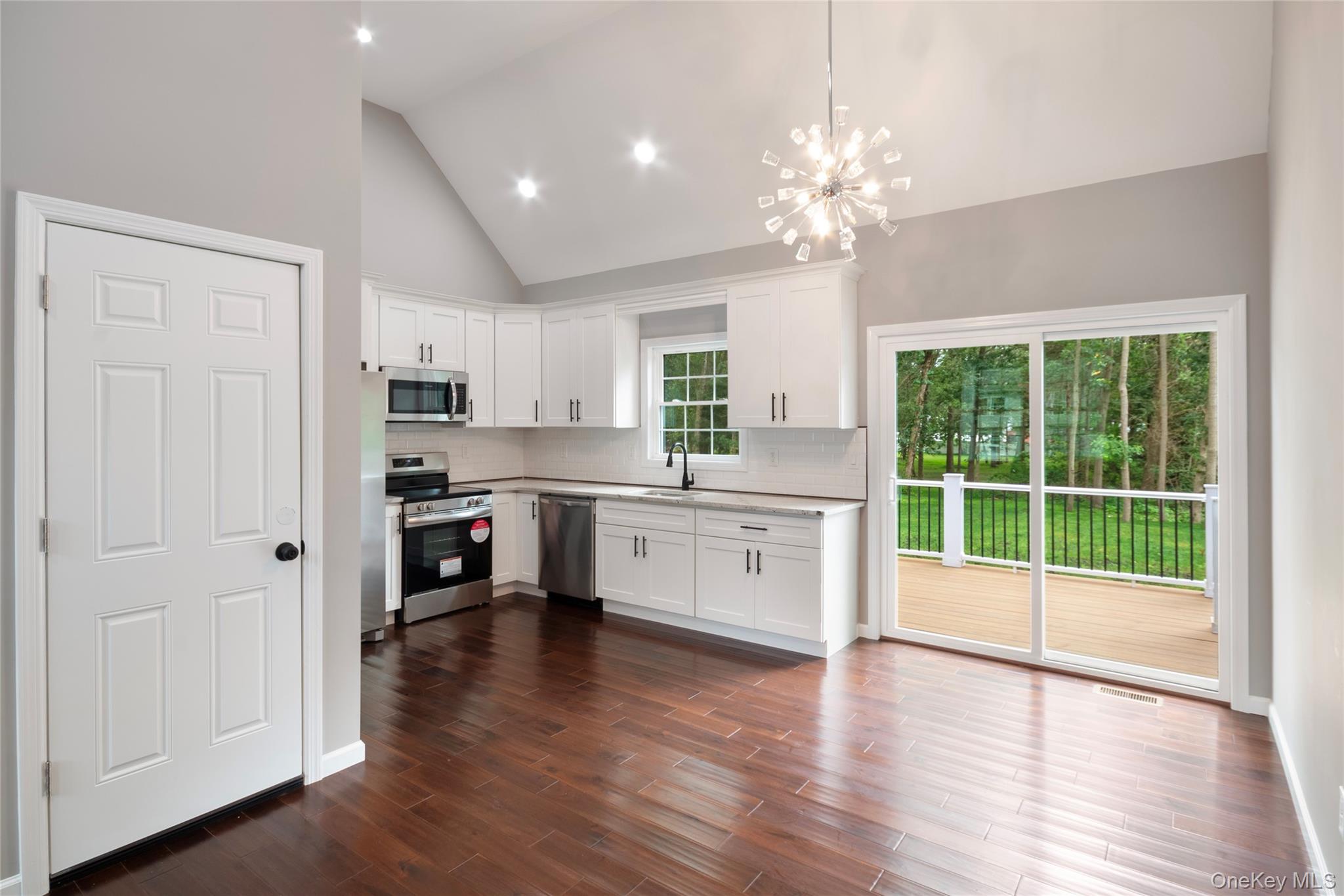 #4 photo, 568 S Granny Road, Medford , NY 11763