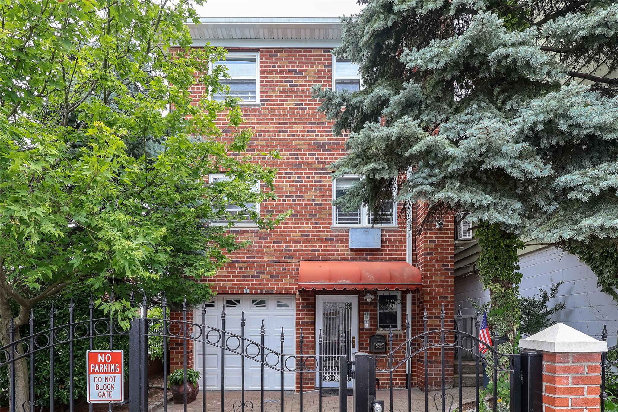 #1 photo, 56-25 Remsen Place, كوينز Maspeth , NY 11378