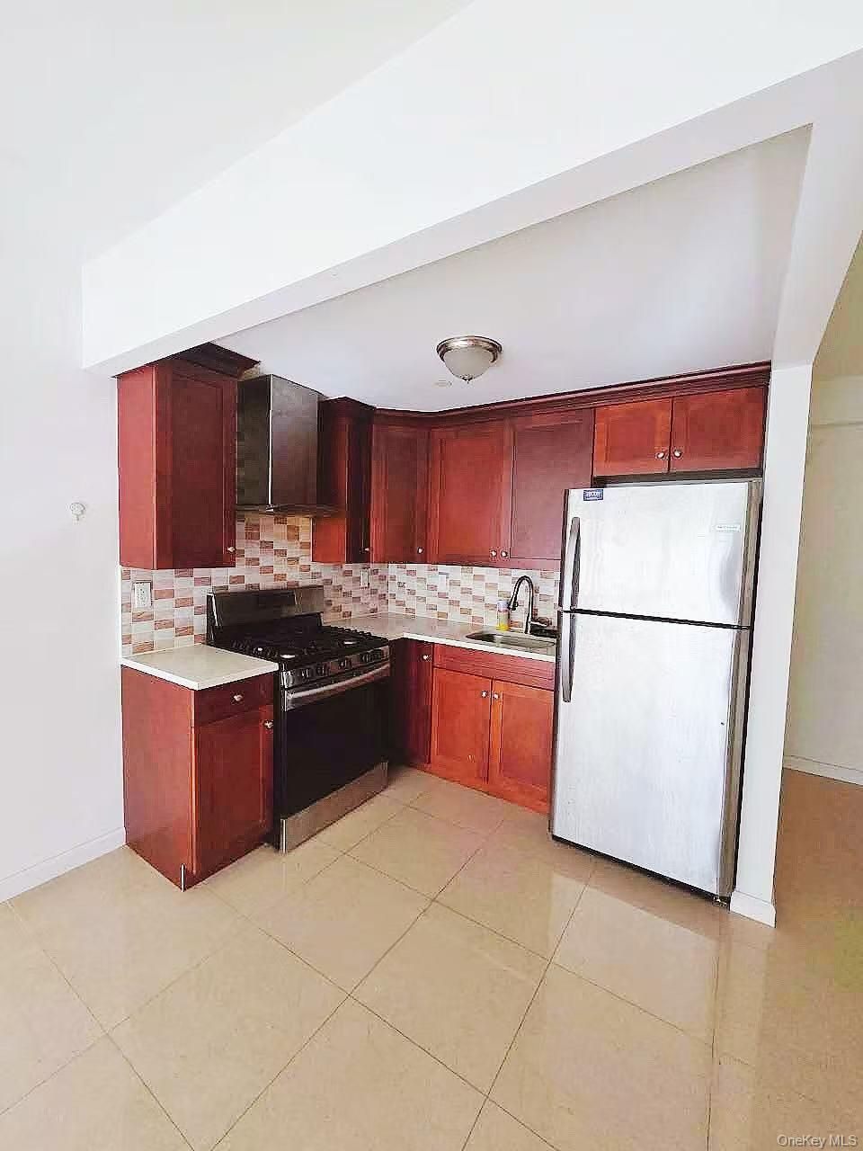 #3 photo, 71-66 Parsons Boulevard, Flushing , NY 11365