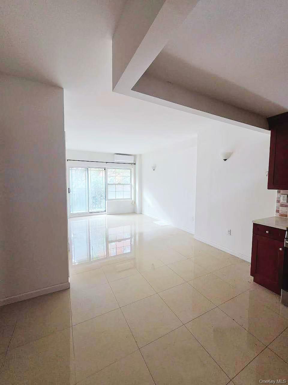 #5 photo, 71-66 Parsons Boulevard, Flushing , NY 11365