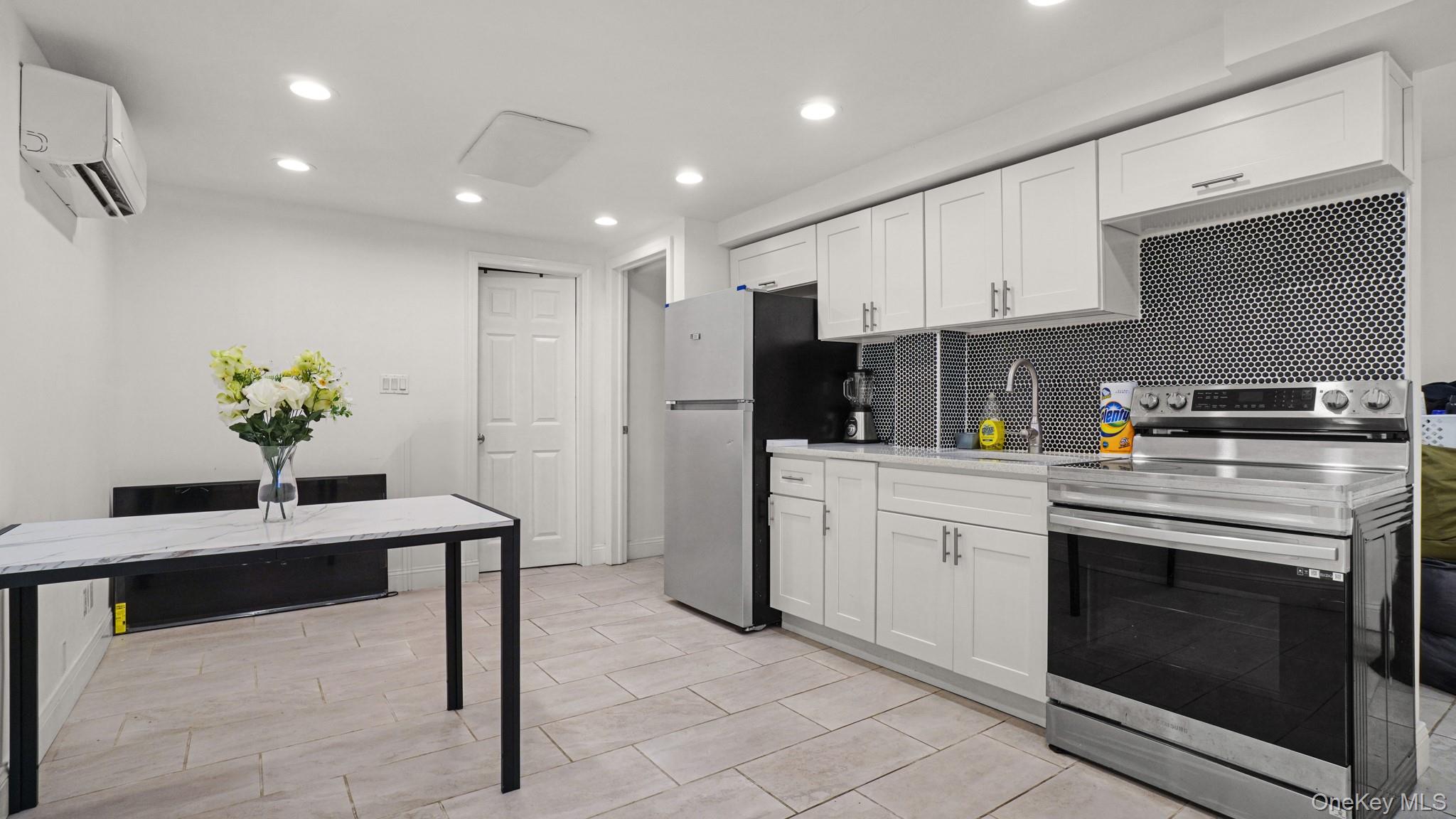 #13 photo, 2476 Linden Boulevard, Brooklyn , NY 11208