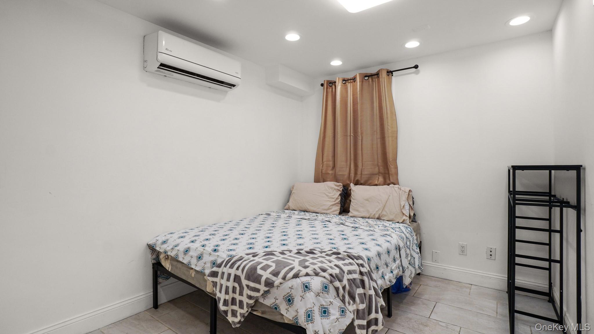 #16 photo, 2476 Linden Boulevard, Brooklyn , NY 11208