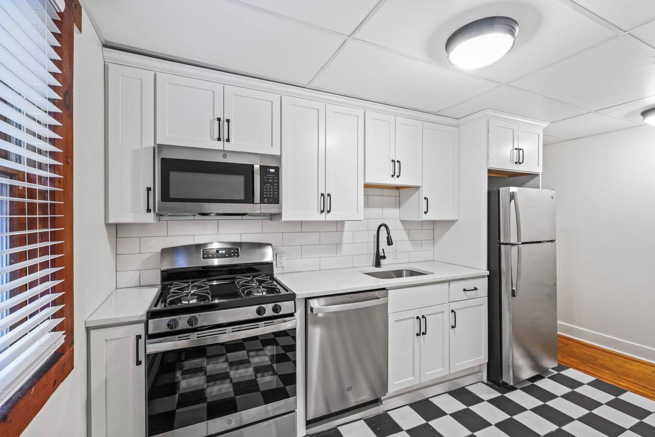 #1 photo, 33 Franklin St, #3, Saratoga Springs , NY 12866