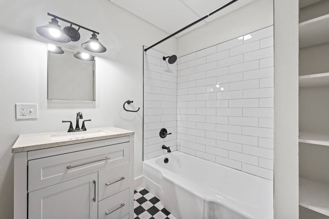 #15 photo, 33 Franklin St, #3, Saratoga Springs , NY 12866