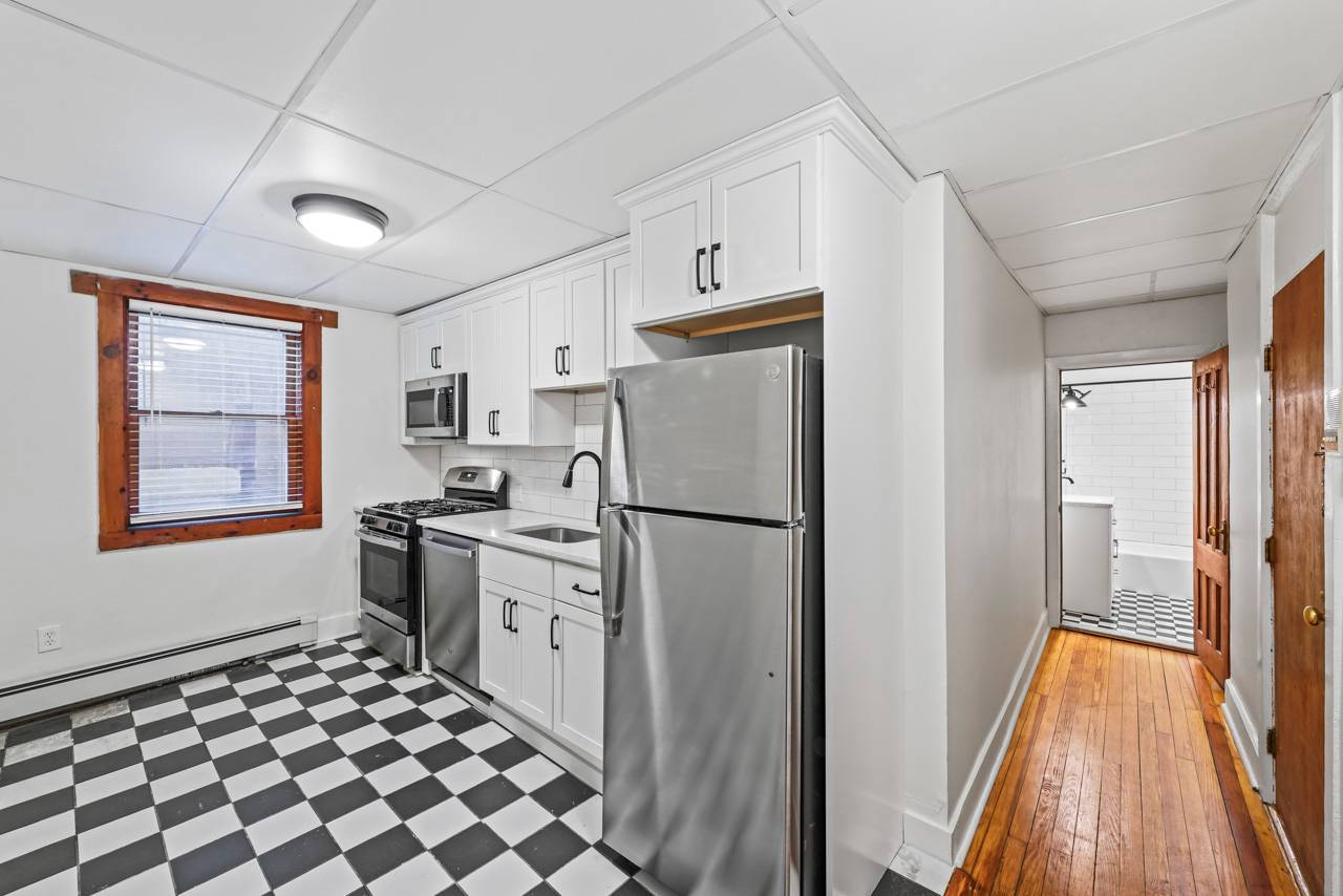 #3 photo, 33 Franklin St, #3, Saratoga Springs , NY 12866