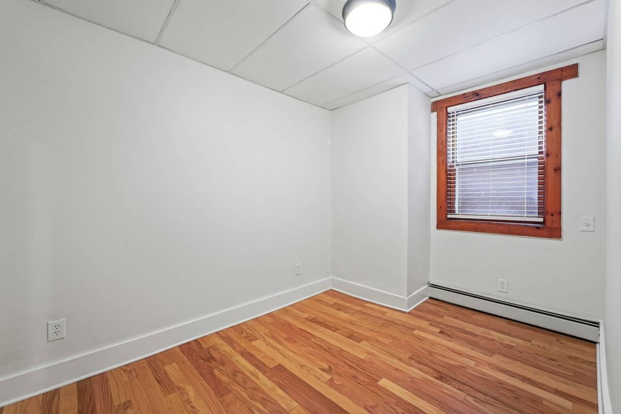 #4 photo, 33 Franklin St, #3, Saratoga Springs , NY 12866