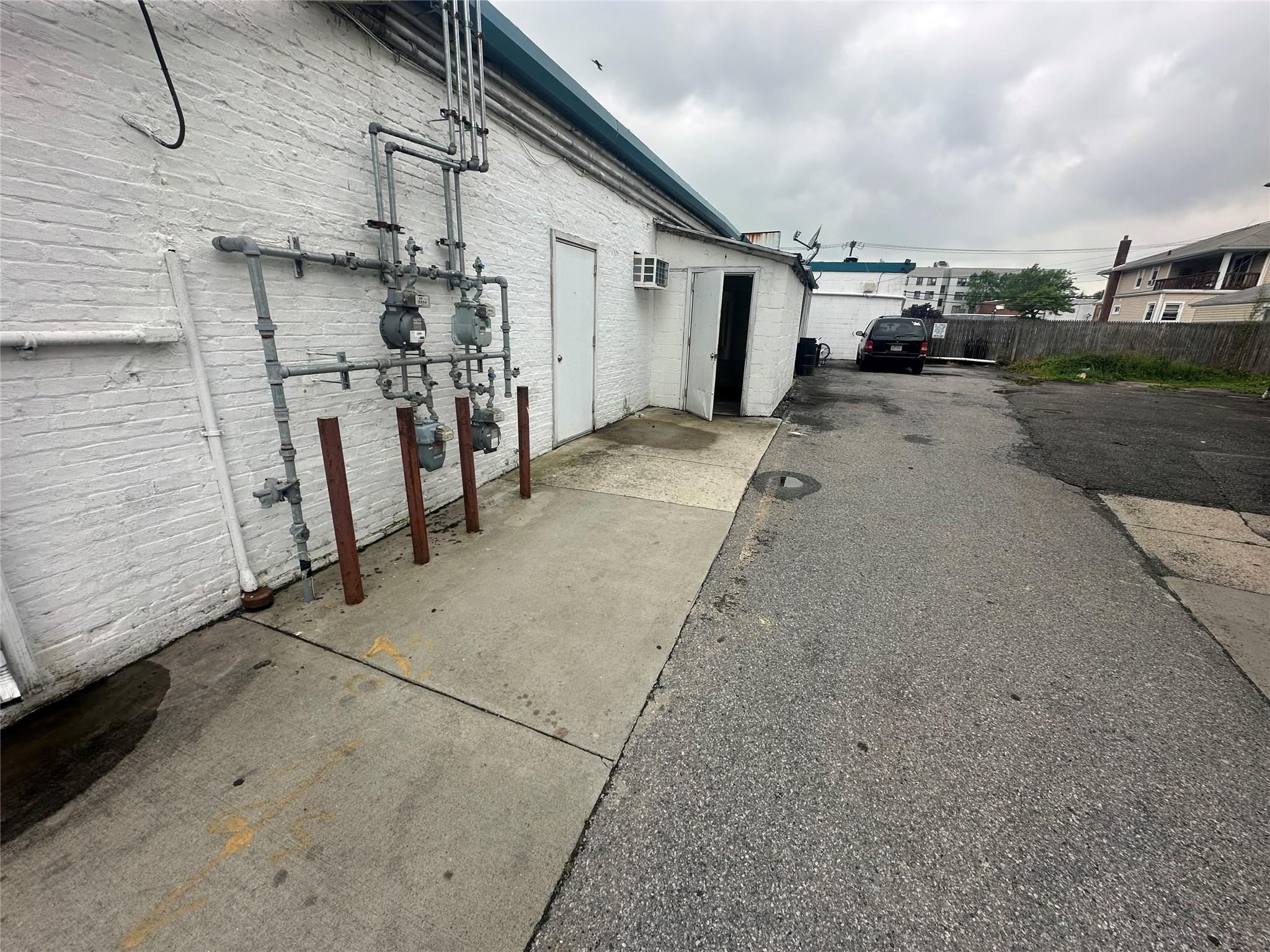 #1 photo, 2 Centre Avenue, ナッソー郡 East Rockaway , NY 11518