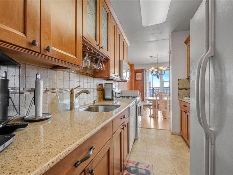 #5 photo, 464 Neptune Ave, #17B, Coney Island , NY 11224