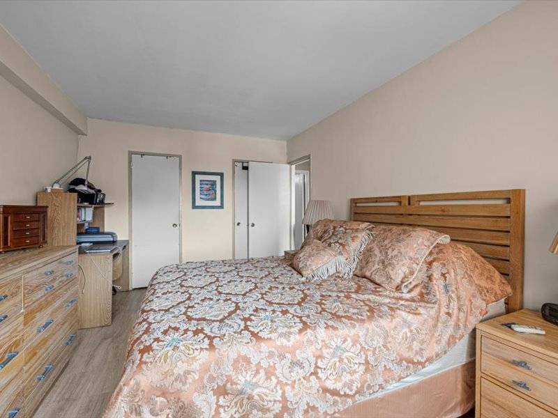 #8 photo, 464 Neptune Ave, #17B, Coney Island , NY 11224
