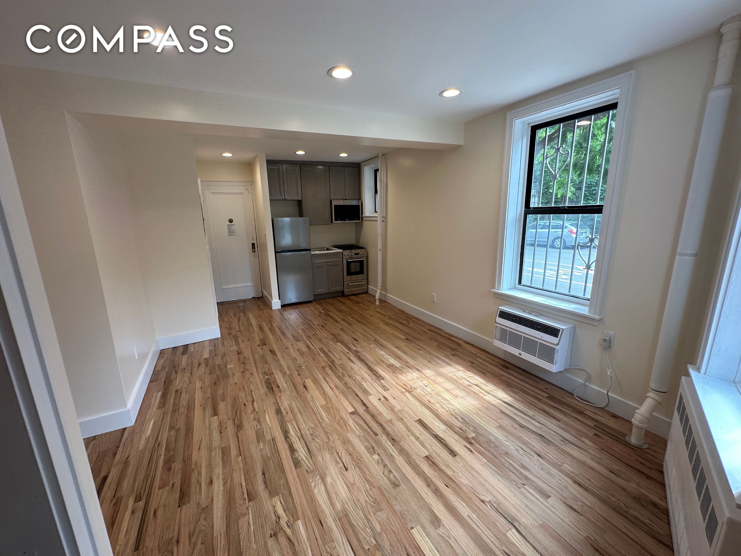 #4 photo, New York City, West Village , NY 10014